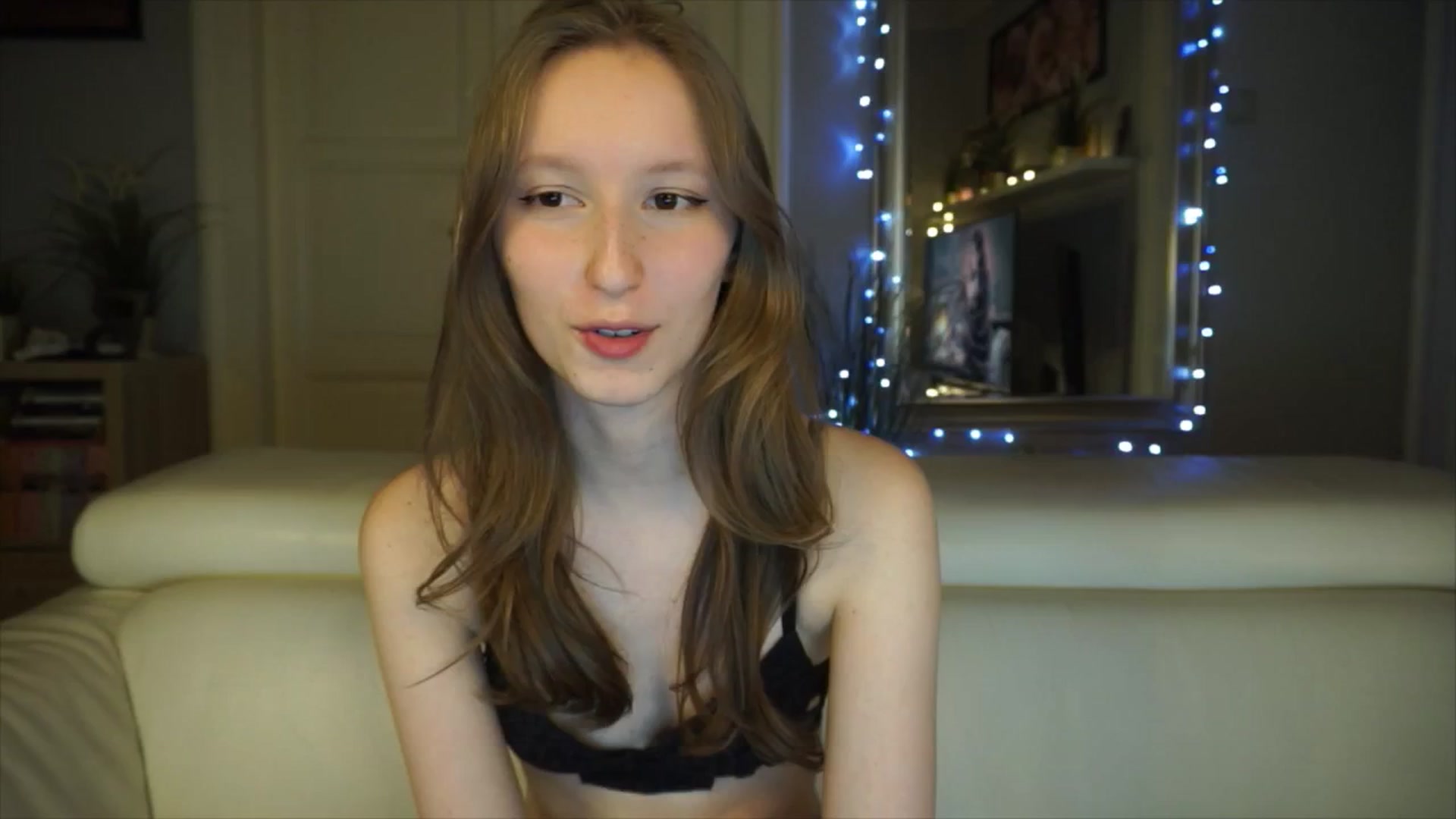 Gallery image thumbnail from Sw33t_g1rl's myfreecams stream on, 03/08/2026, 18:17 image 1 of 20