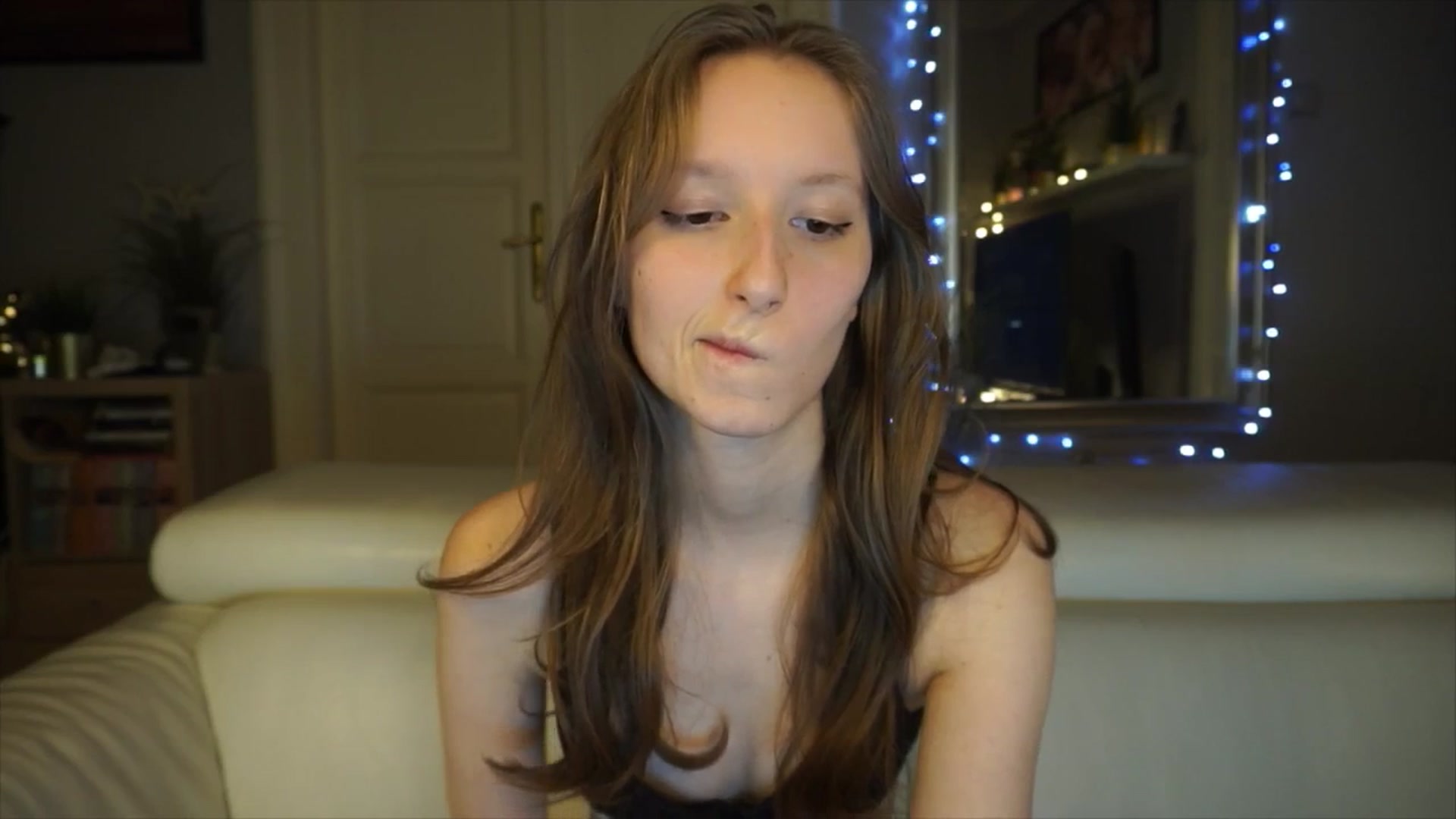 Gallery image thumbnail from Sw33t_g1rl's myfreecams stream on, 03/08/2026, 20:36 image 13 of 20
