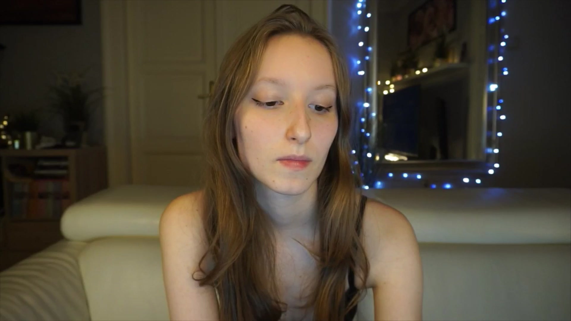Gallery image thumbnail from Sw33t_g1rl's myfreecams stream on, 03/08/2026, 20:36 image 6 of 20