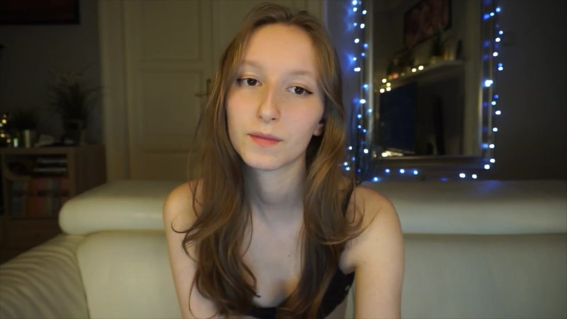 Gallery image thumbnail from Sw33t_g1rl's myfreecams stream on, 03/08/2026, 20:36 image 9 of 20