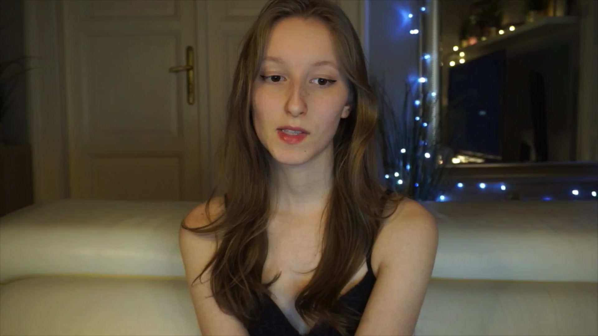 Gallery image thumbnail from Sw33t_g1rl's myfreecams stream on, 03/08/2026, 20:36 image 8 of 20