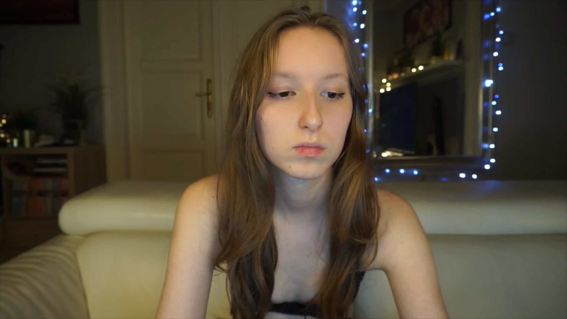 Gallery image thumbnail from Sw33t_g1rl's myfreecams stream on, 03/08/2026, 20:36 image 12 of 20