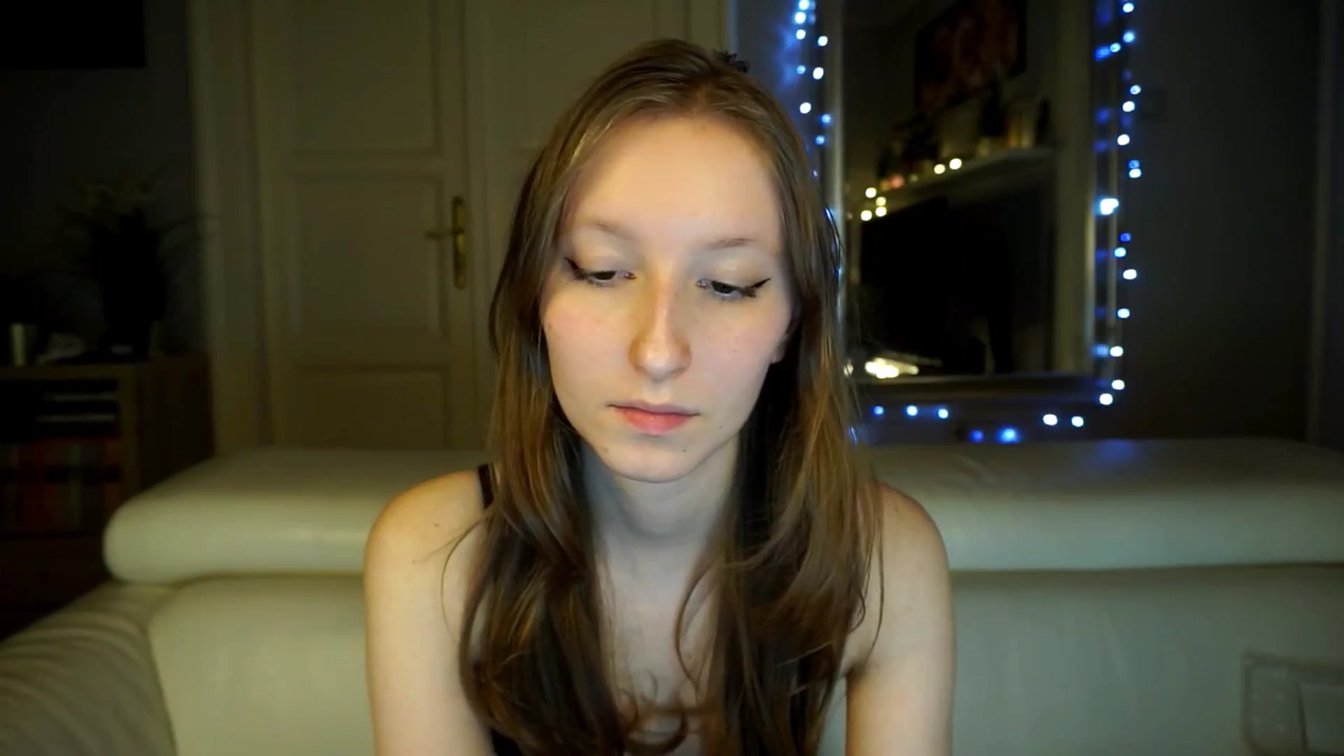 Gallery image thumbnail from Sw33t_g1rl's myfreecams stream on, 03/11/2026, 19:42 image 12 of 20