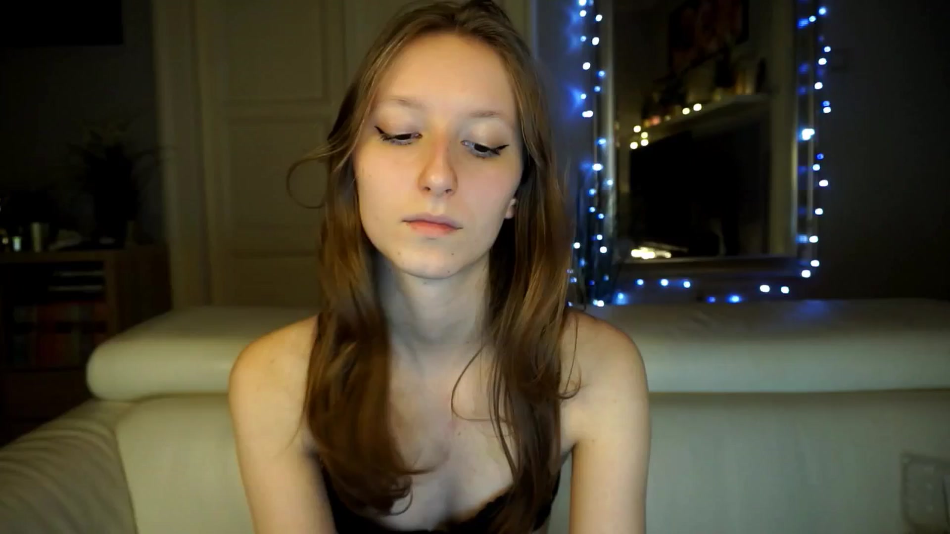 Gallery image thumbnail from Sw33t_g1rl's myfreecams stream on, 03/11/2026, 19:42 image 1 of 20
