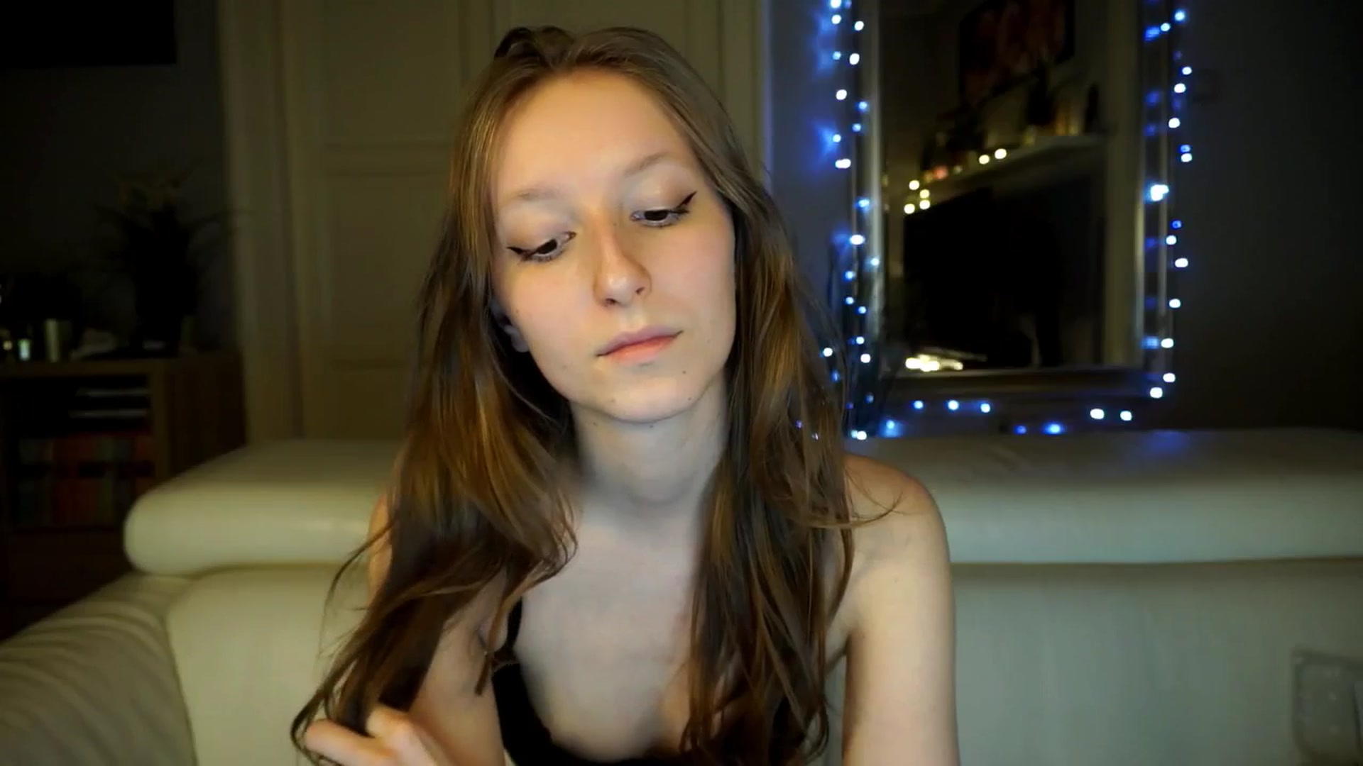Gallery image thumbnail from Sw33t_g1rl's myfreecams stream on, 03/11/2026, 19:42 image 2 of 20