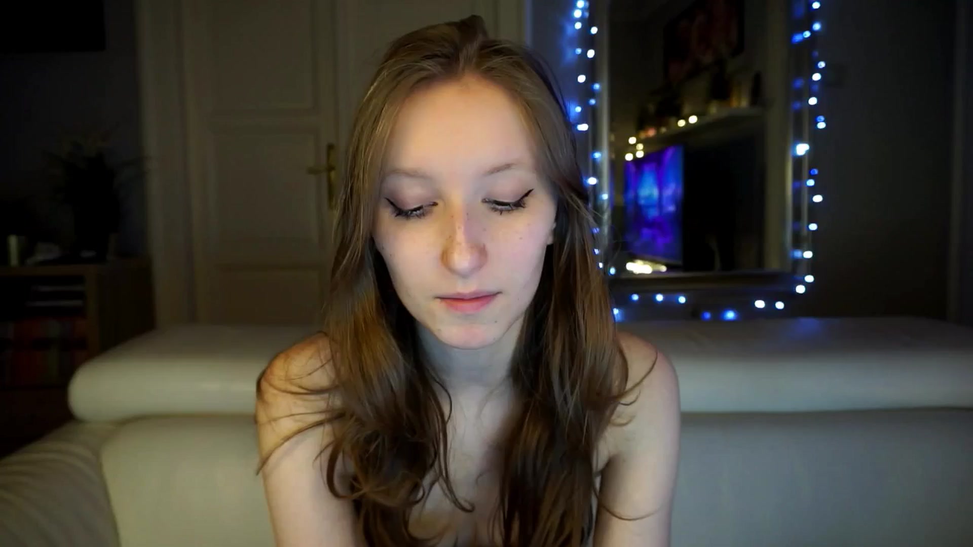 Gallery image thumbnail from Sw33t_g1rl's myfreecams stream on, 03/12/2026, 16:32 image 6 of 20