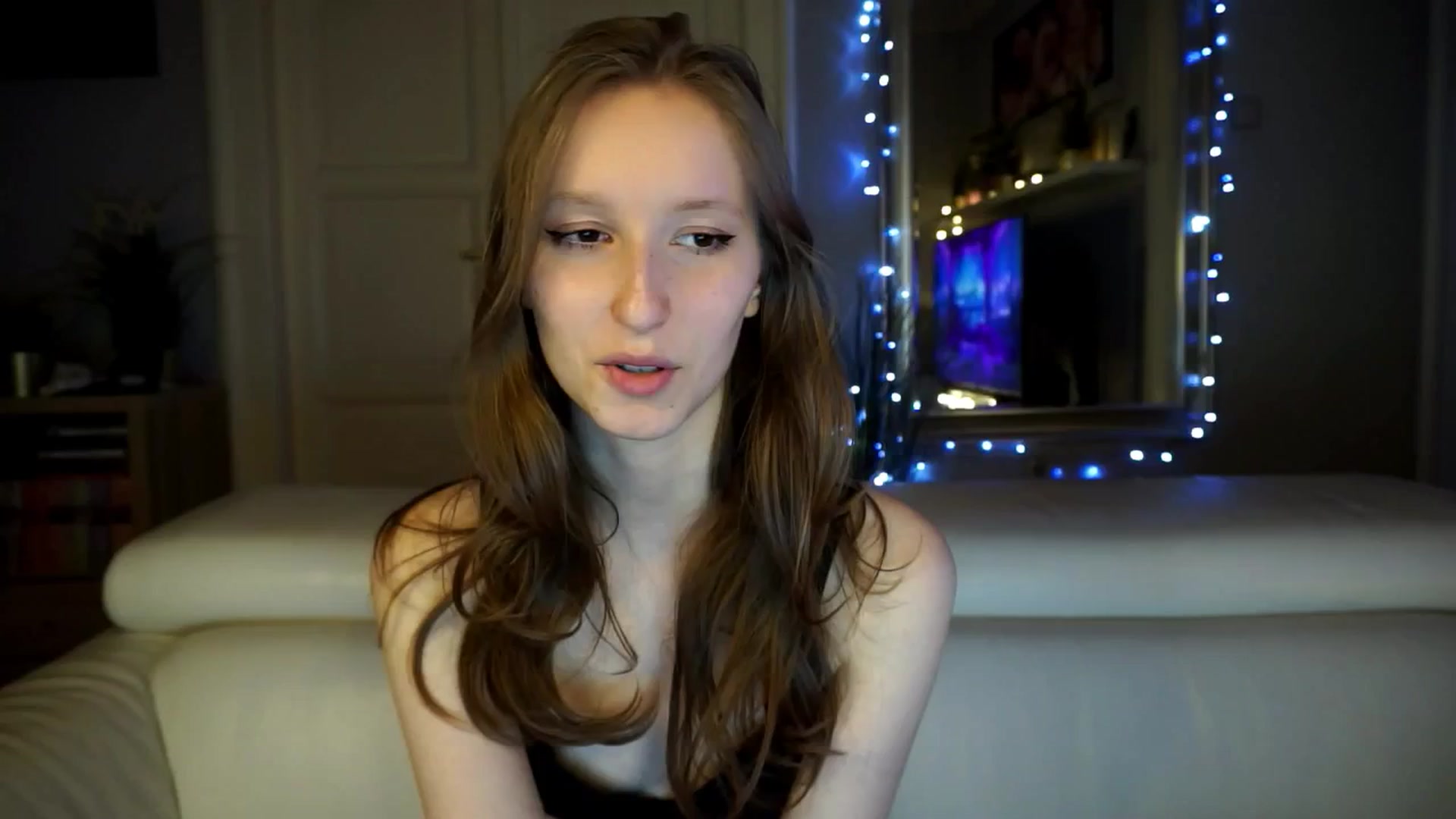 Gallery image thumbnail from Sw33t_g1rl's myfreecams stream on, 03/12/2026, 16:32 image 5 of 20