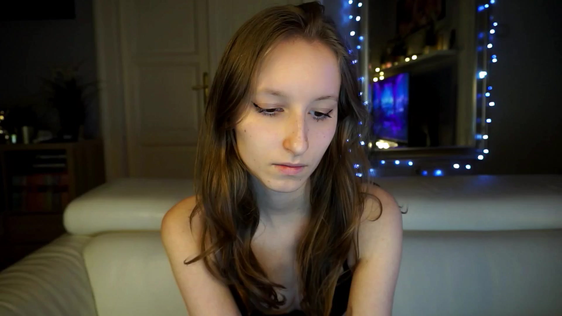 Gallery image thumbnail from Sw33t_g1rl's myfreecams stream on, 03/12/2026, 18:40 image 5 of 20