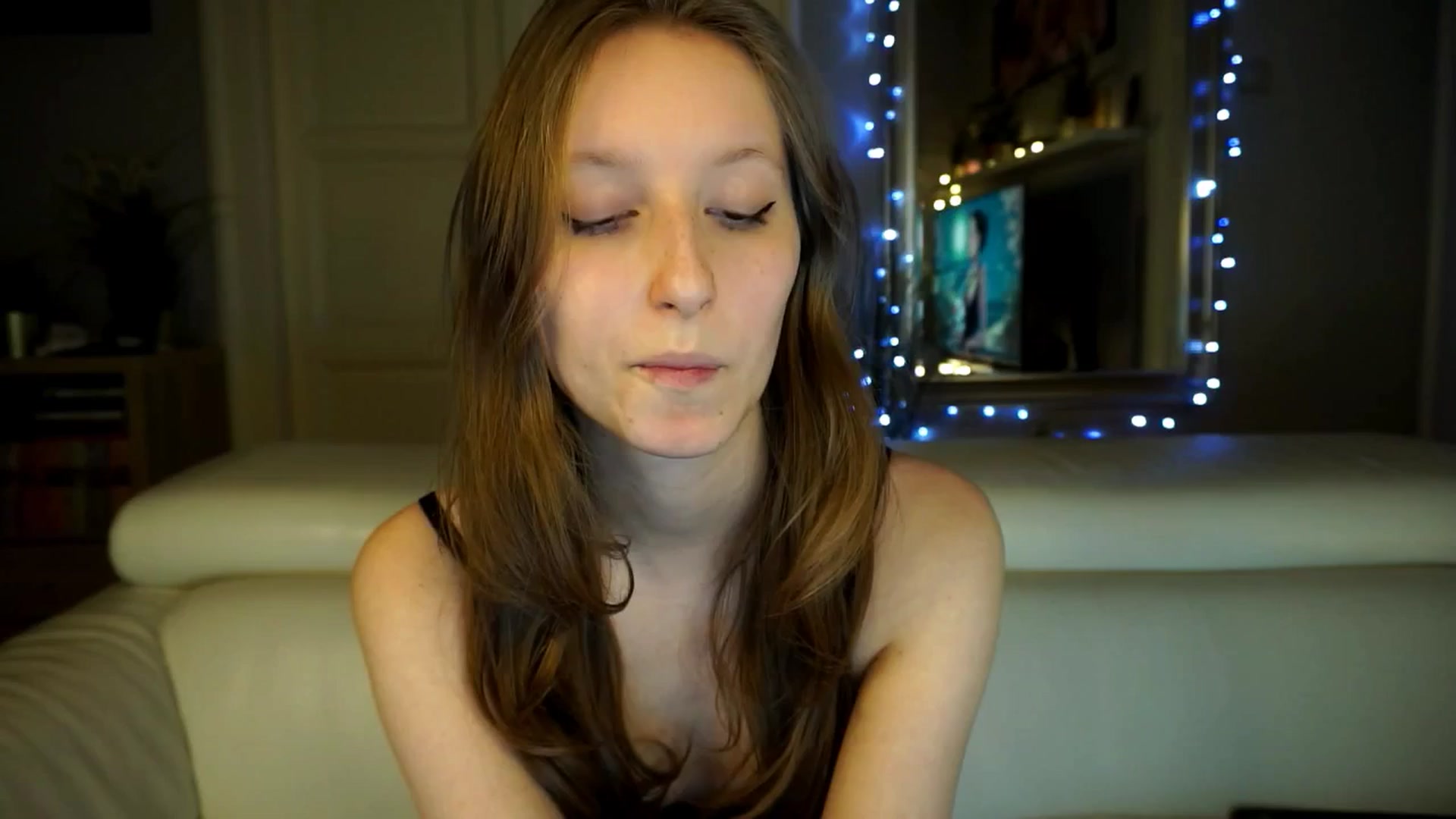 Gallery image thumbnail from Sw33t_g1rl's myfreecams stream on, 03/12/2026, 19:38 image 10 of 20