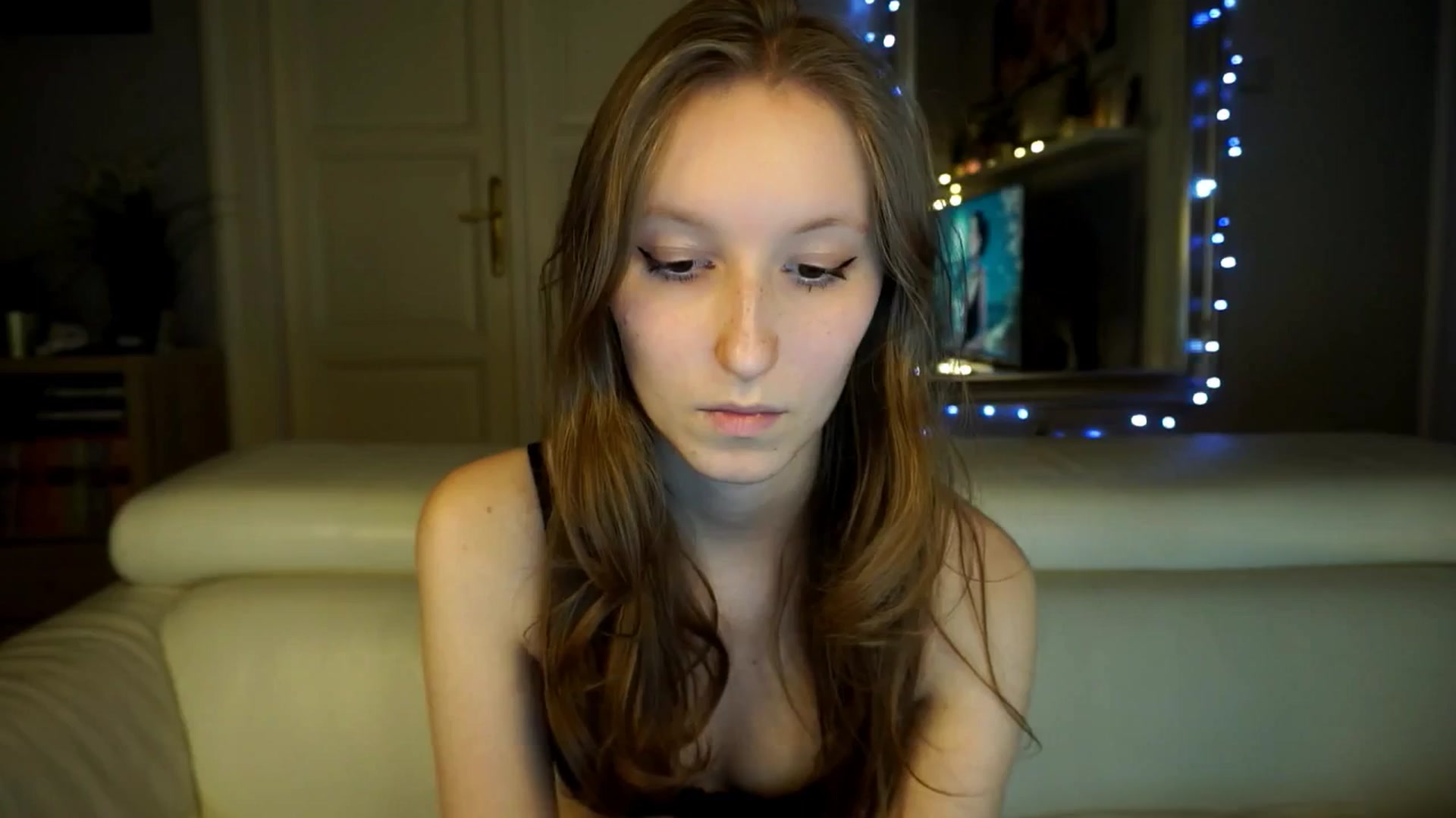 Gallery image thumbnail from Sw33t_g1rl's myfreecams stream on, 03/12/2026, 19:38 image 20 of 20