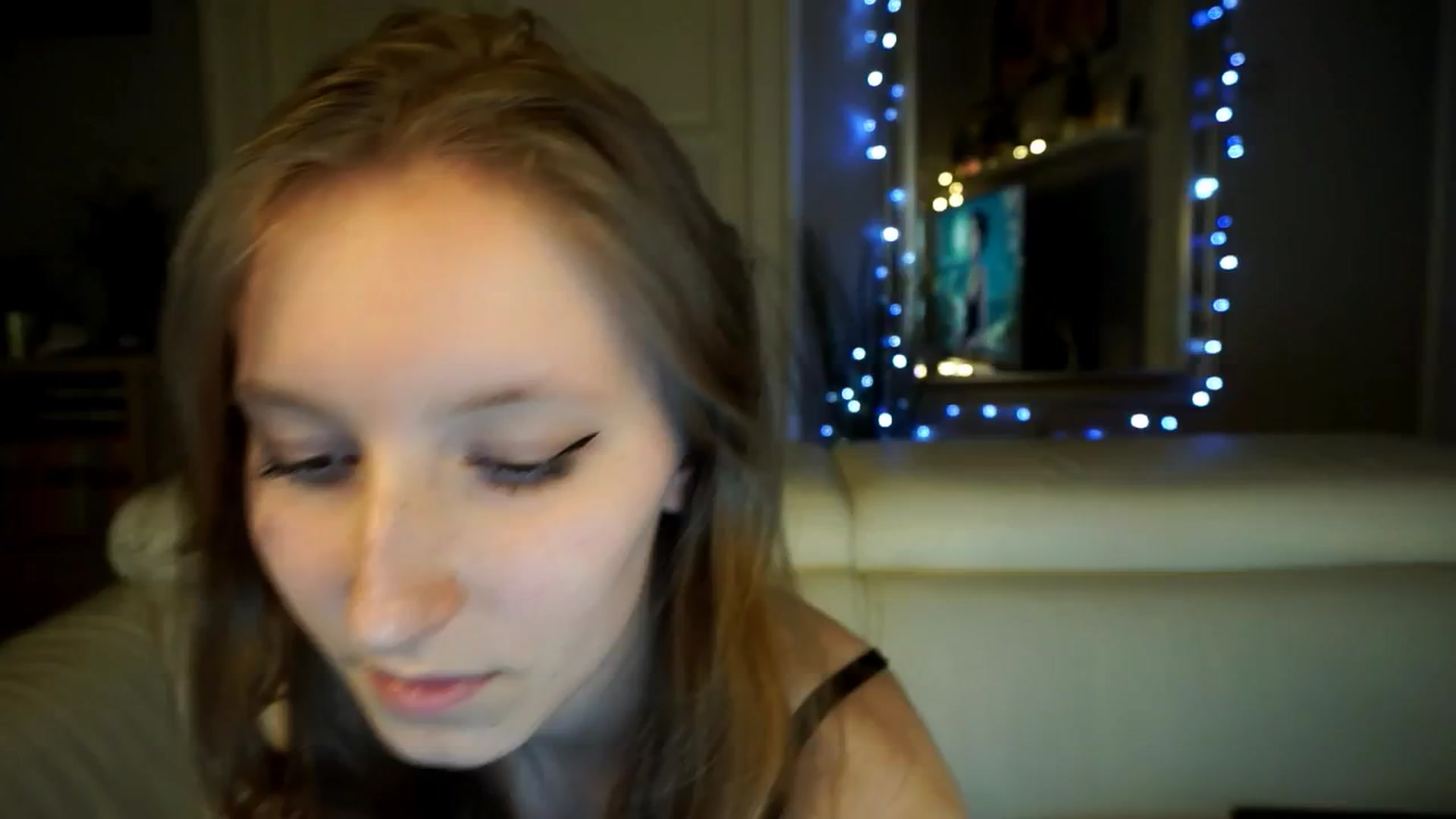 Gallery image thumbnail from Sw33t_g1rl's myfreecams stream on, 03/12/2026, 19:38 image 6 of 20