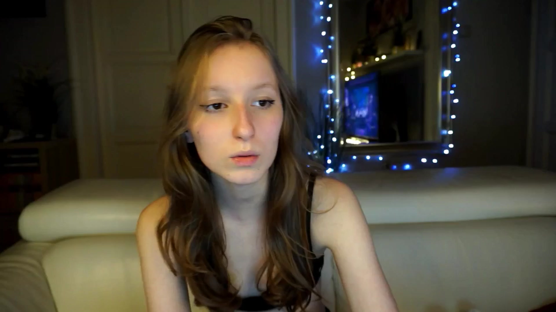 Gallery image thumbnail from Sw33t_g1rl's myfreecams stream on, 03/13/2026, 20:11 image 2 of 20