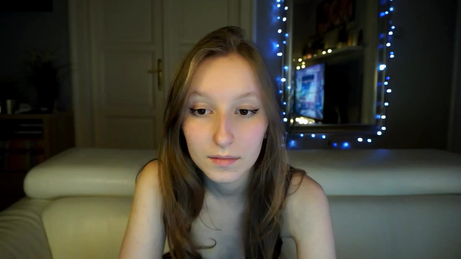 Gallery image thumbnail from Sw33t_g1rl's myfreecams stream on, 03/13/2026, 20:11 image 11 of 20