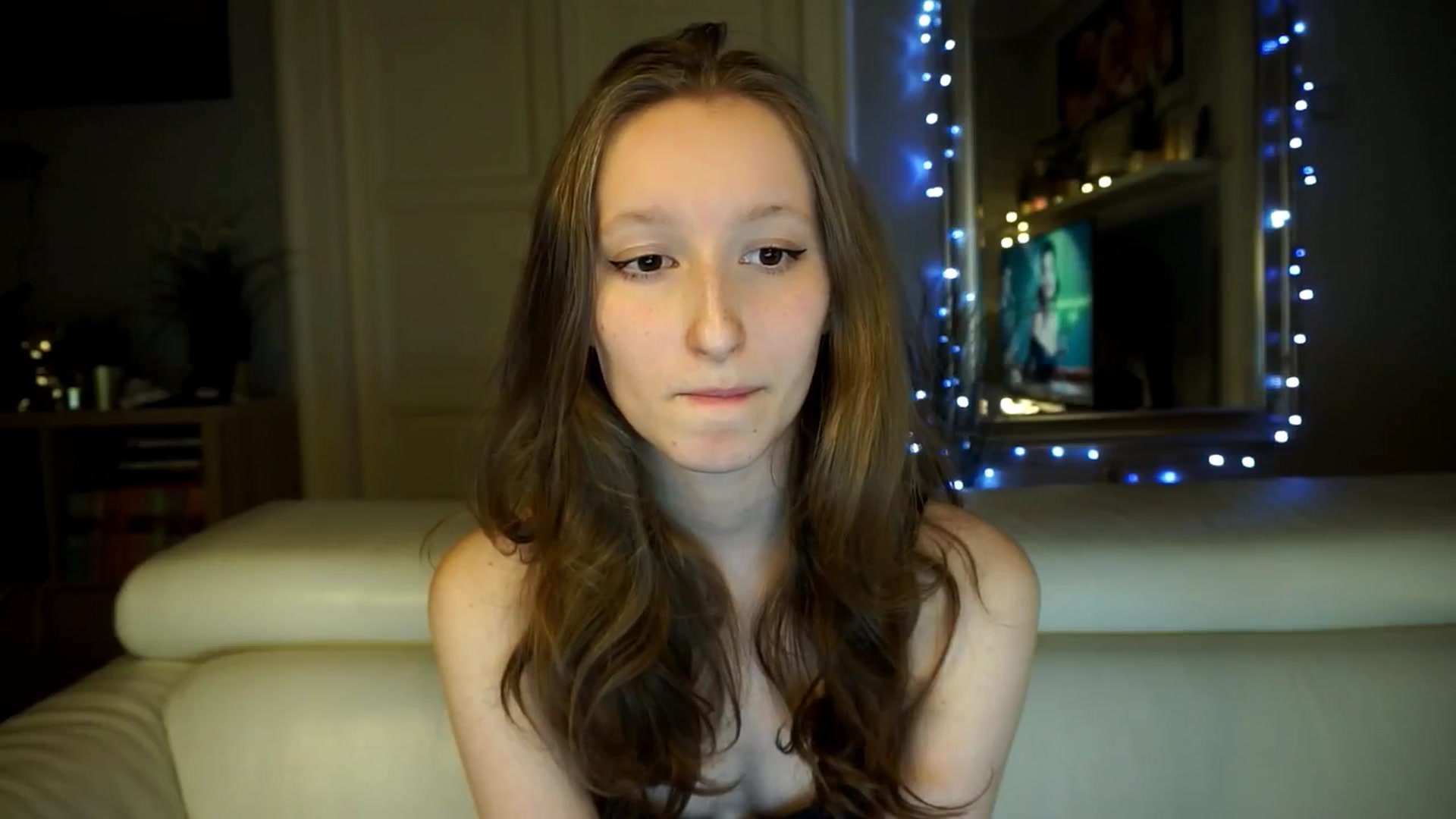 Gallery image thumbnail from Sw33t_g1rl's myfreecams stream on, 03/14/2026, 18:07 image 5 of 20