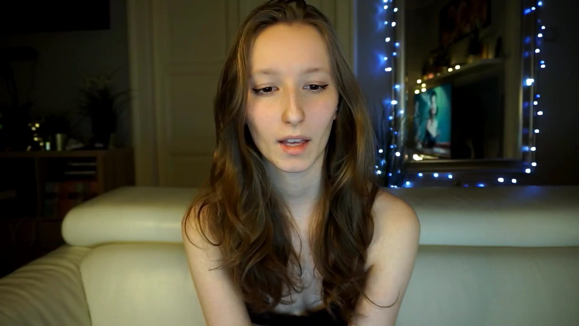 Gallery image thumbnail from Sw33t_g1rl's myfreecams stream on, 03/14/2026, 18:07 image 10 of 20