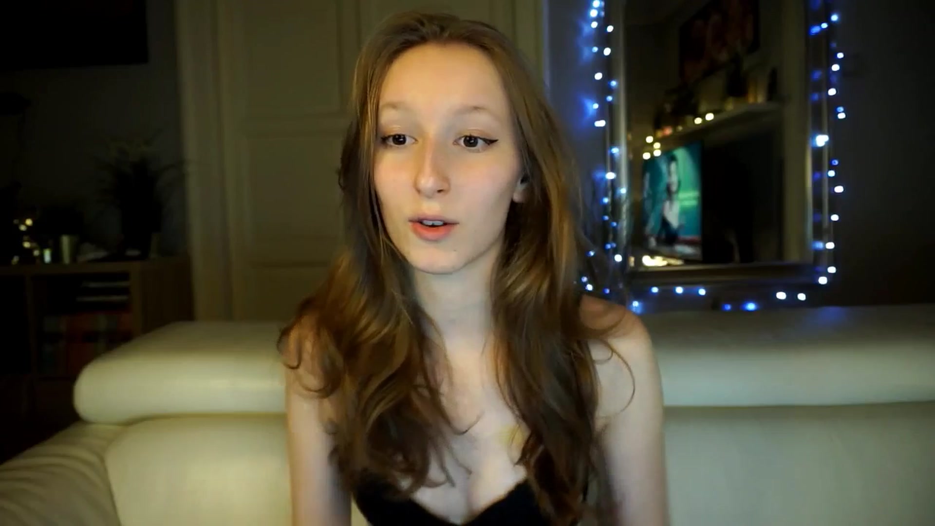 Gallery image thumbnail from Sw33t_g1rl's myfreecams stream on, 03/14/2026, 18:07 image 7 of 20