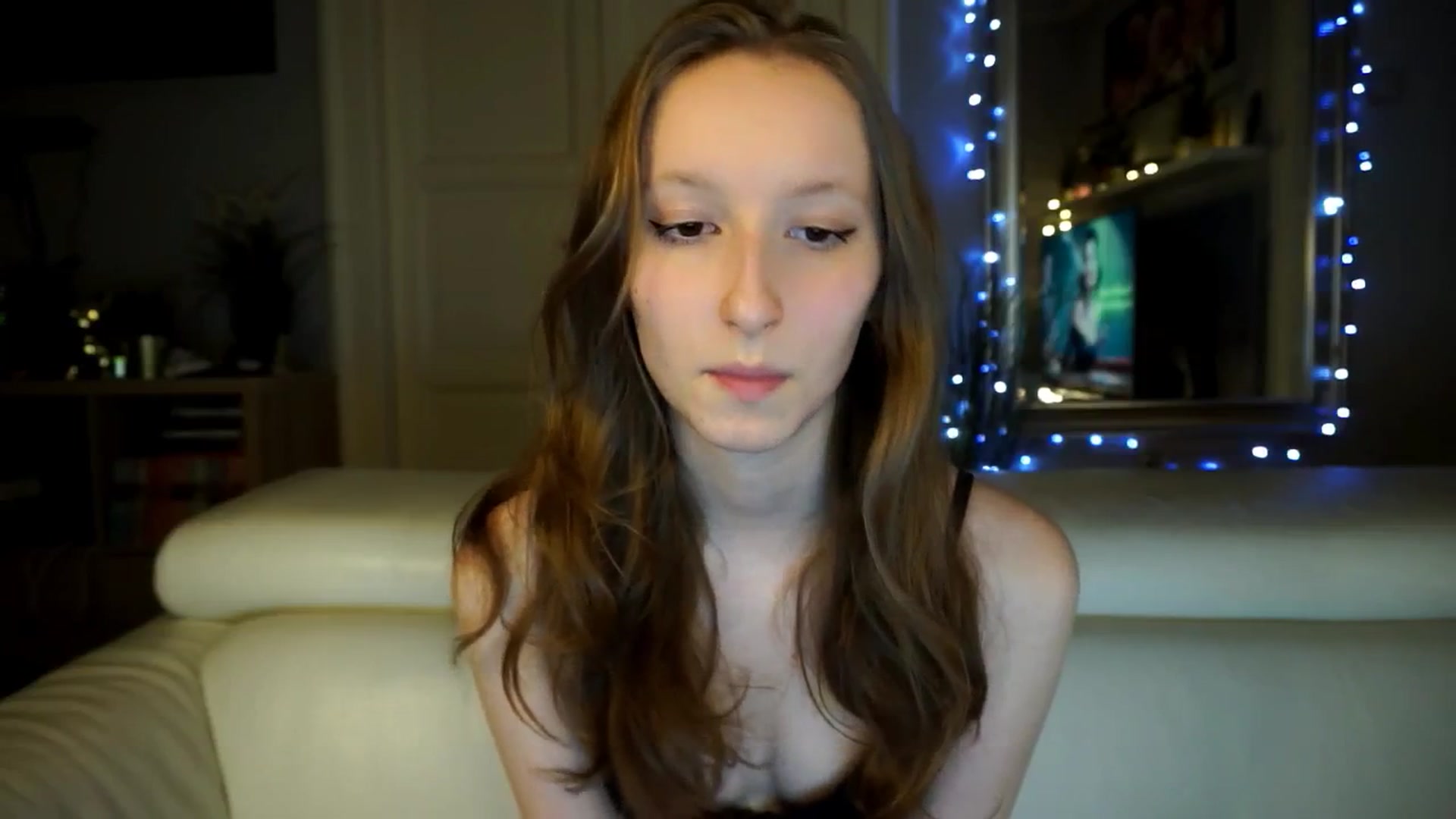 Gallery image thumbnail from Sw33t_g1rl's myfreecams stream on, 03/14/2026, 18:07 image 12 of 20