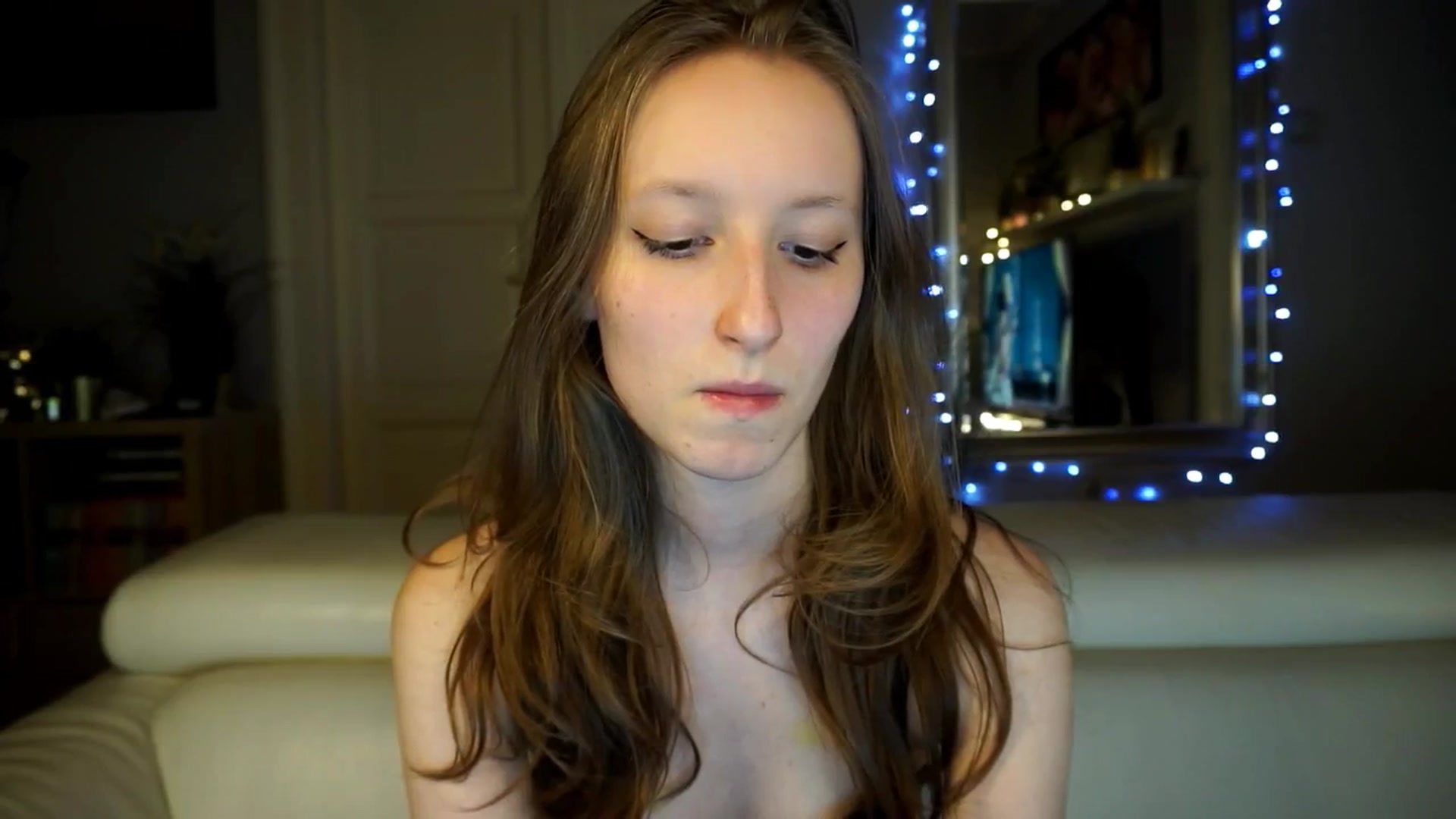 Gallery image thumbnail from Sw33t_g1rl's myfreecams stream on, 03/14/2026, 20:36 image 19 of 20