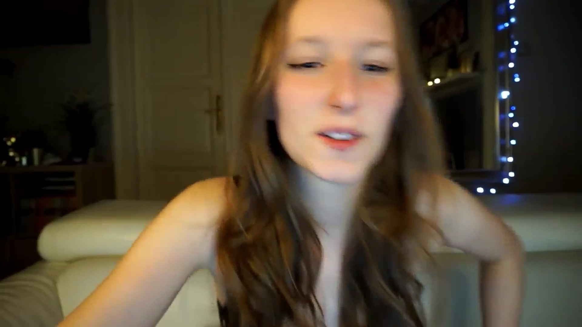 Gallery image thumbnail from Sw33t_g1rl's myfreecams stream on, 03/14/2026, 20:36 image 4 of 20