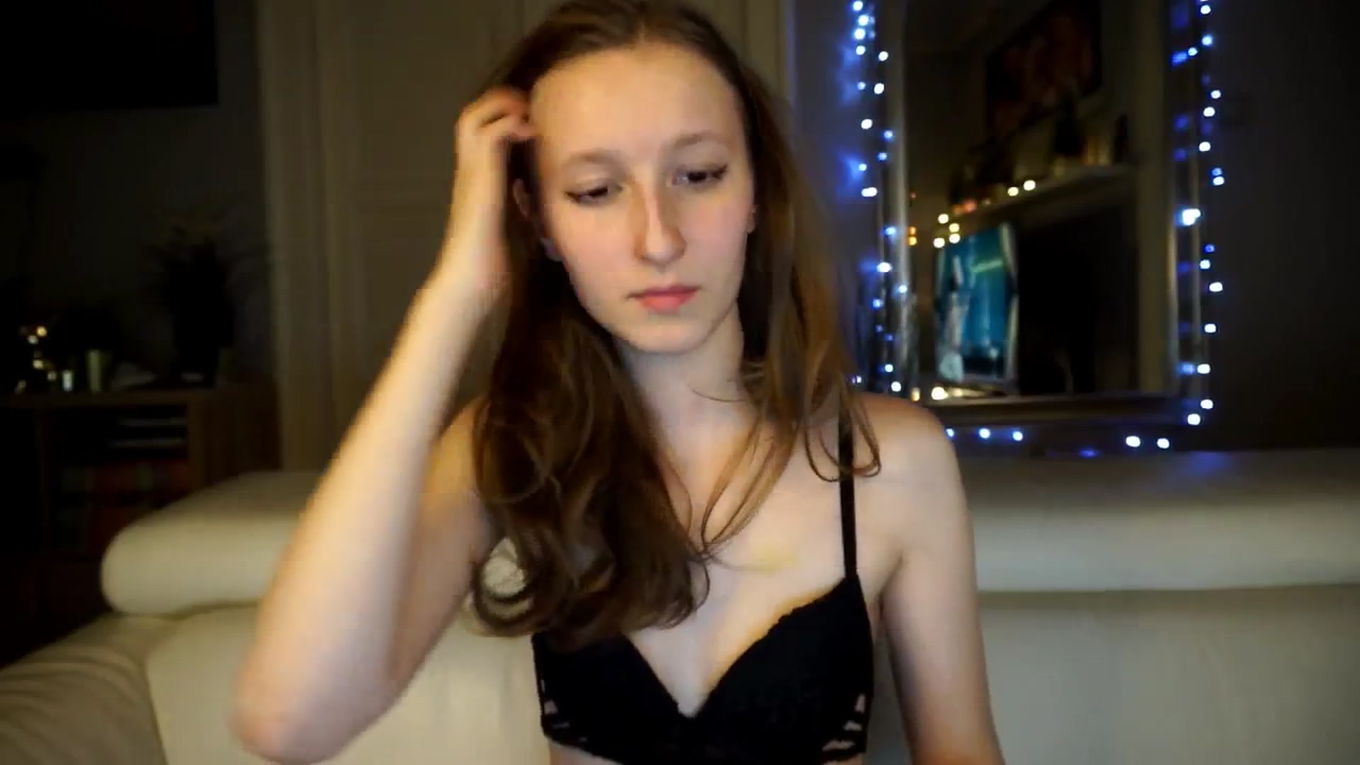 Gallery image thumbnail from Sw33t_g1rl's myfreecams stream on, 03/14/2026, 20:36 image 16 of 20