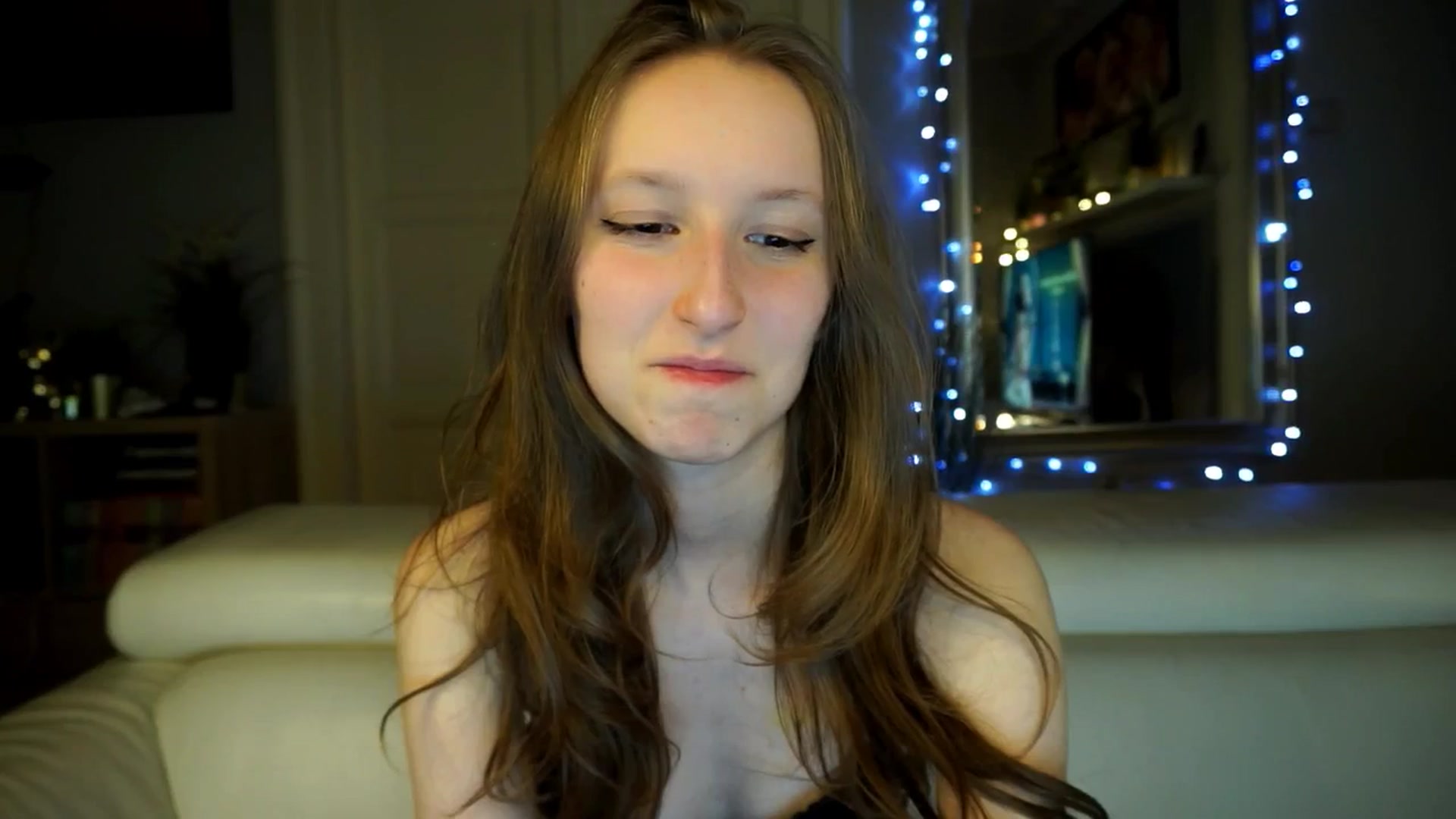 Gallery image thumbnail from Sw33t_g1rl's myfreecams stream on, 03/14/2026, 20:36 image 11 of 20