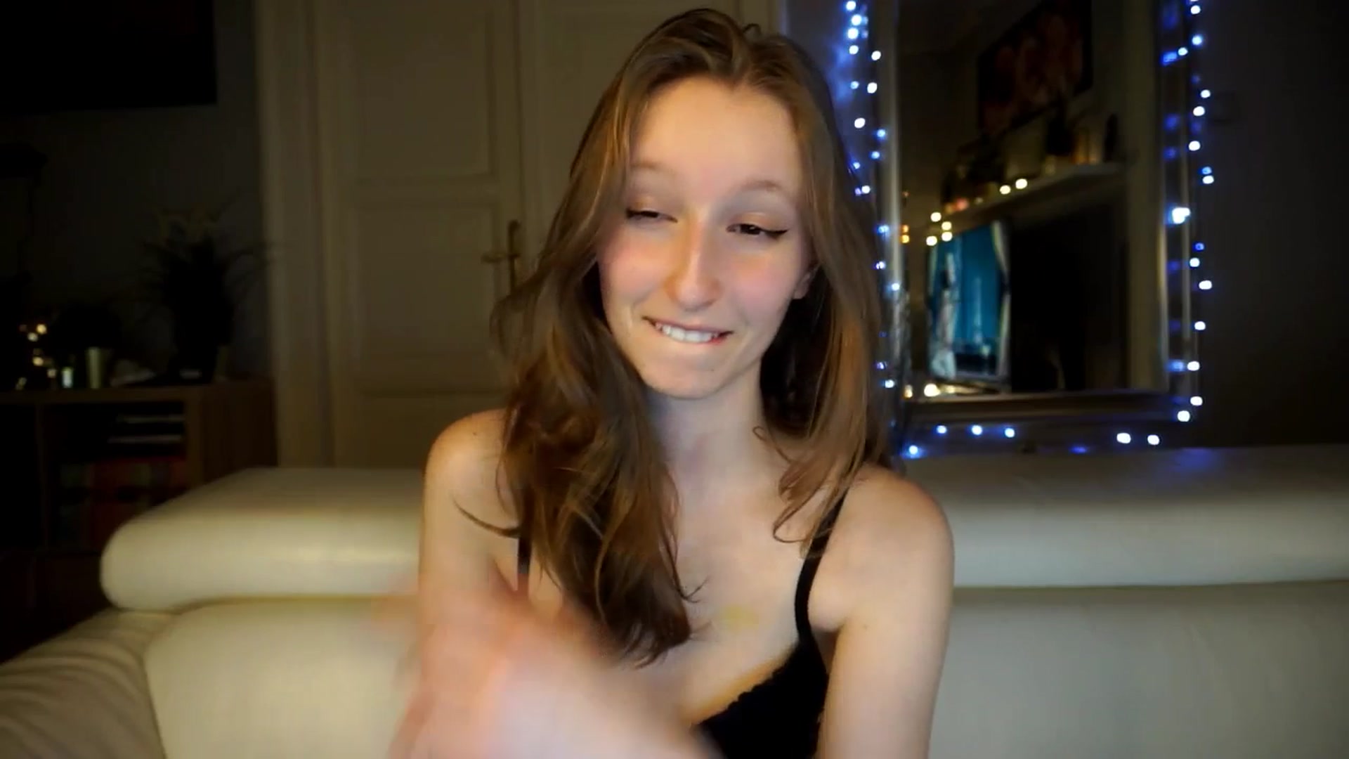 Gallery image thumbnail from Sw33t_g1rl's myfreecams stream on, 03/14/2026, 20:36 image 15 of 20