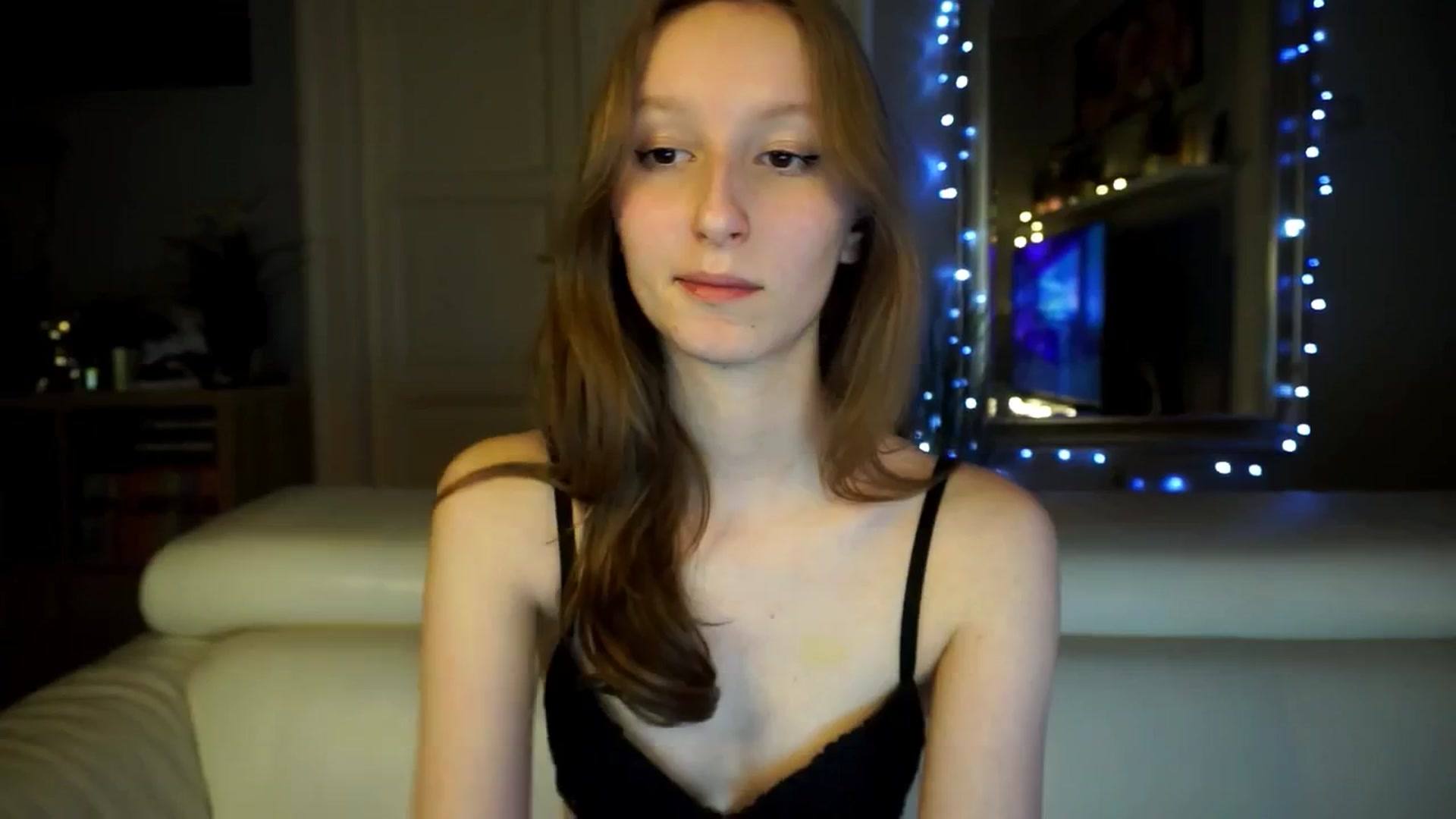 Gallery image thumbnail from Sw33t_g1rl's myfreecams stream on, 03/16/2026, 19:00 image 10 of 20
