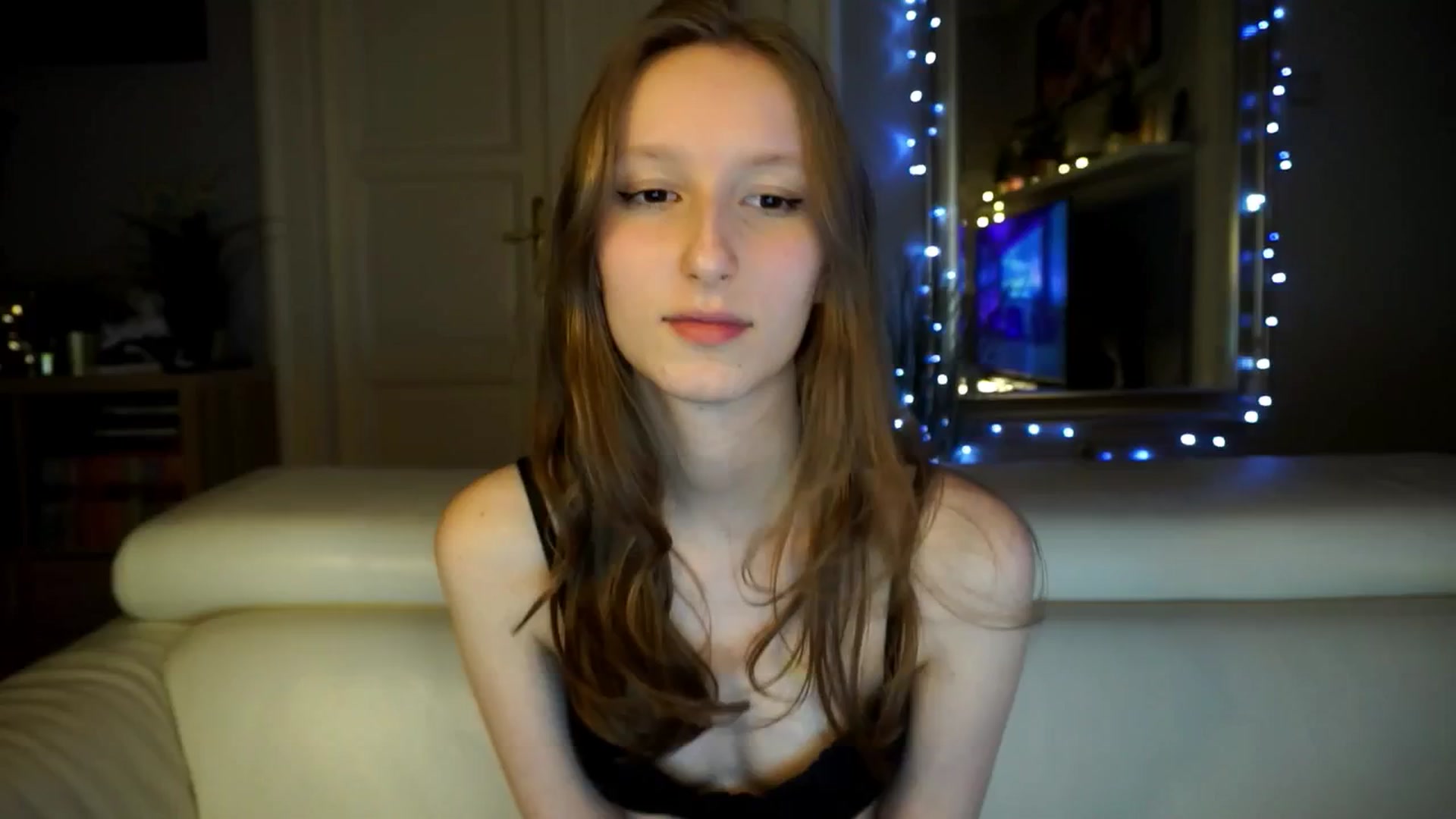 Gallery image thumbnail from Sw33t_g1rl's myfreecams stream on, 03/16/2026, 19:00 image 3 of 20