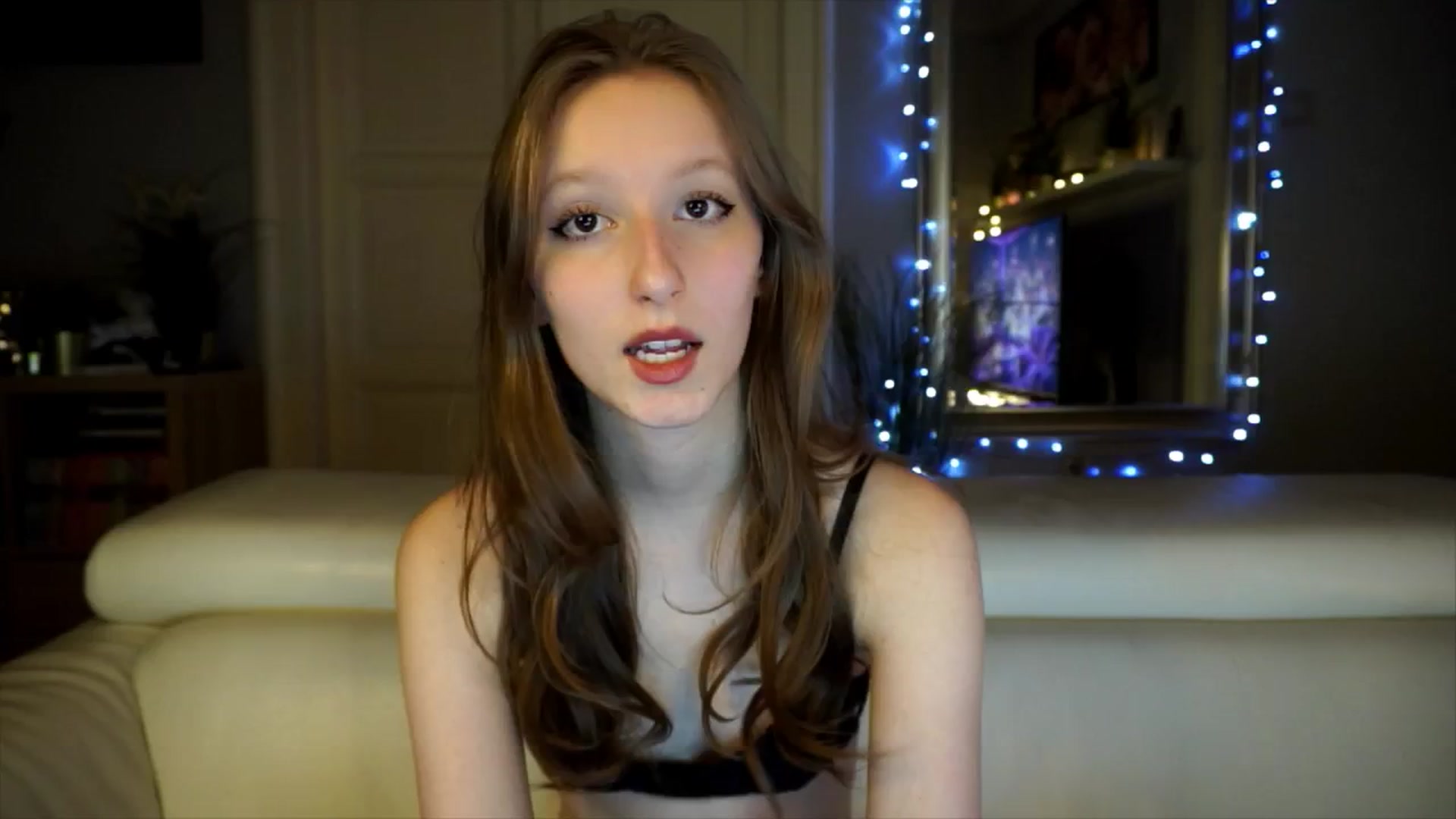 Gallery image thumbnail from Sw33t_g1rl's myfreecams stream on, 03/17/2026, 18:16 image 3 of 20