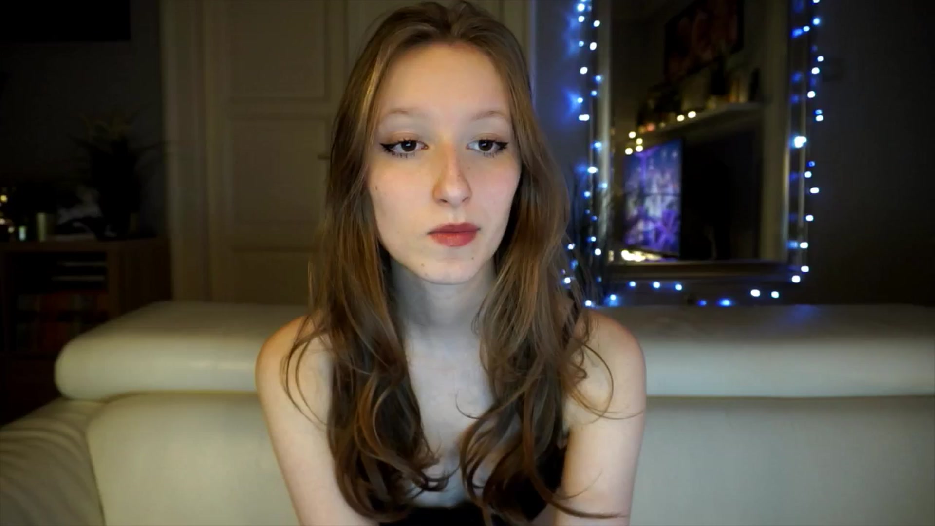 Gallery image thumbnail from Sw33t_g1rl's myfreecams stream on, 03/17/2026, 18:16 image 1 of 20