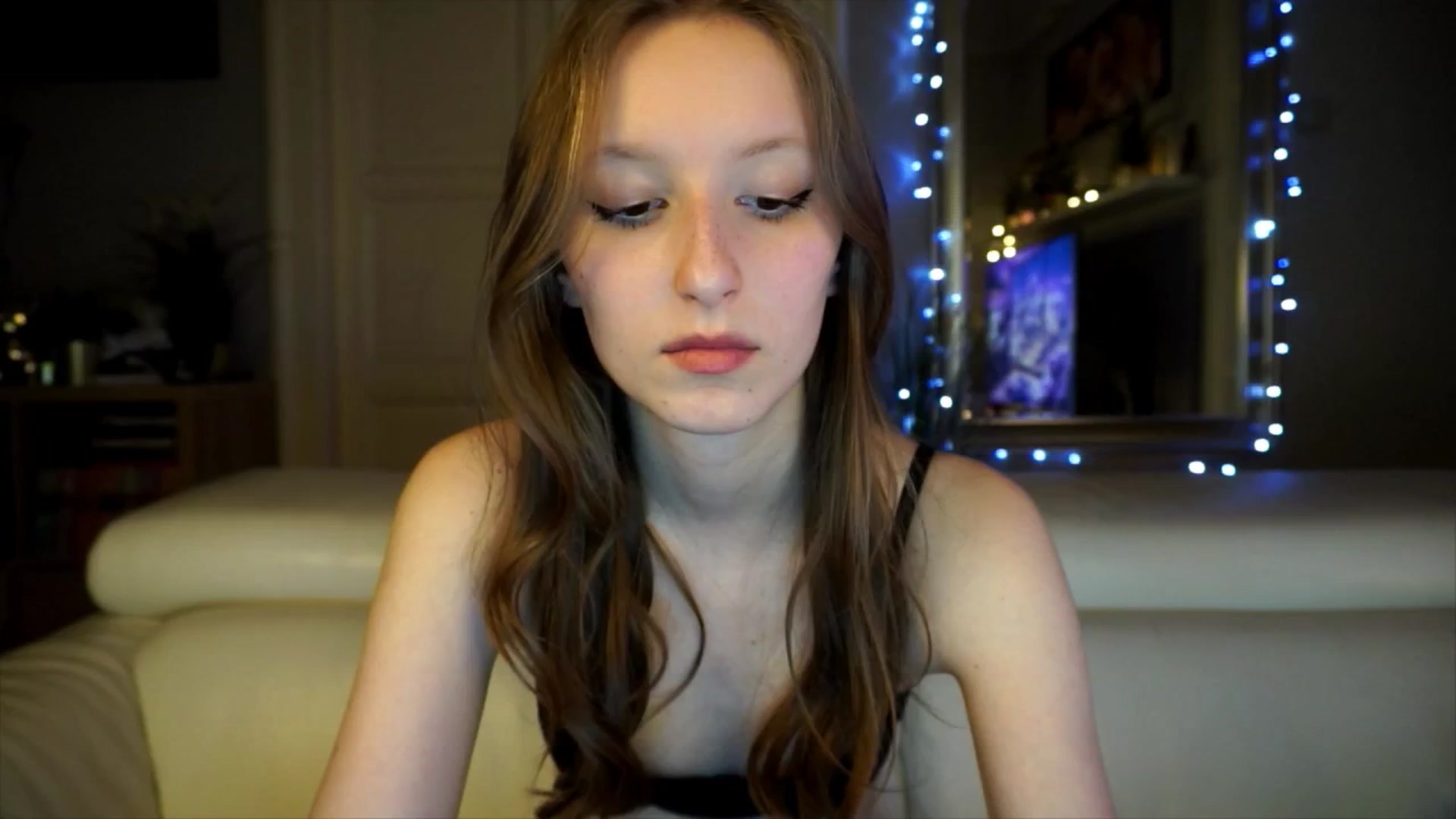 Gallery image thumbnail from Sw33t_g1rl's myfreecams stream on, 03/17/2026, 21:40 image 6 of 20