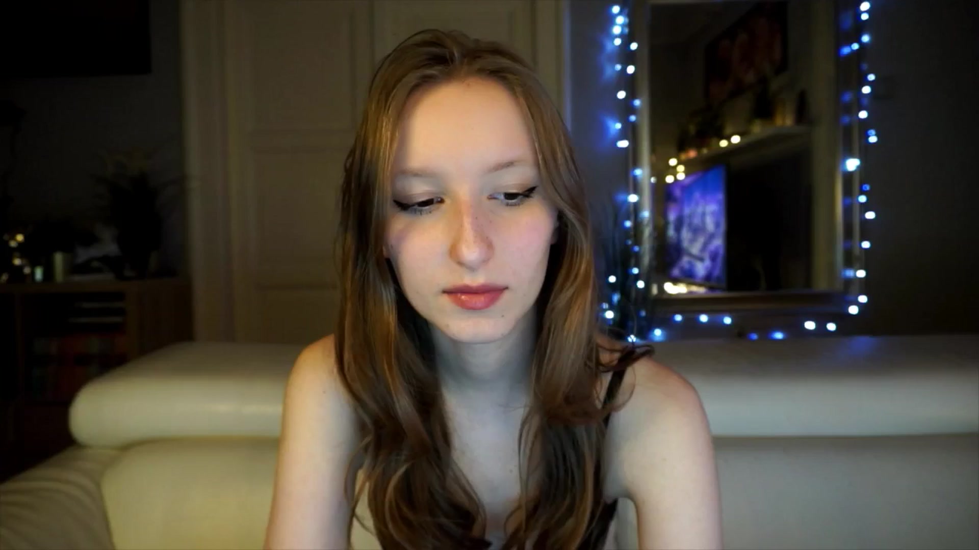 Gallery image thumbnail from Sw33t_g1rl's myfreecams stream on, 03/17/2026, 21:40 image 3 of 20