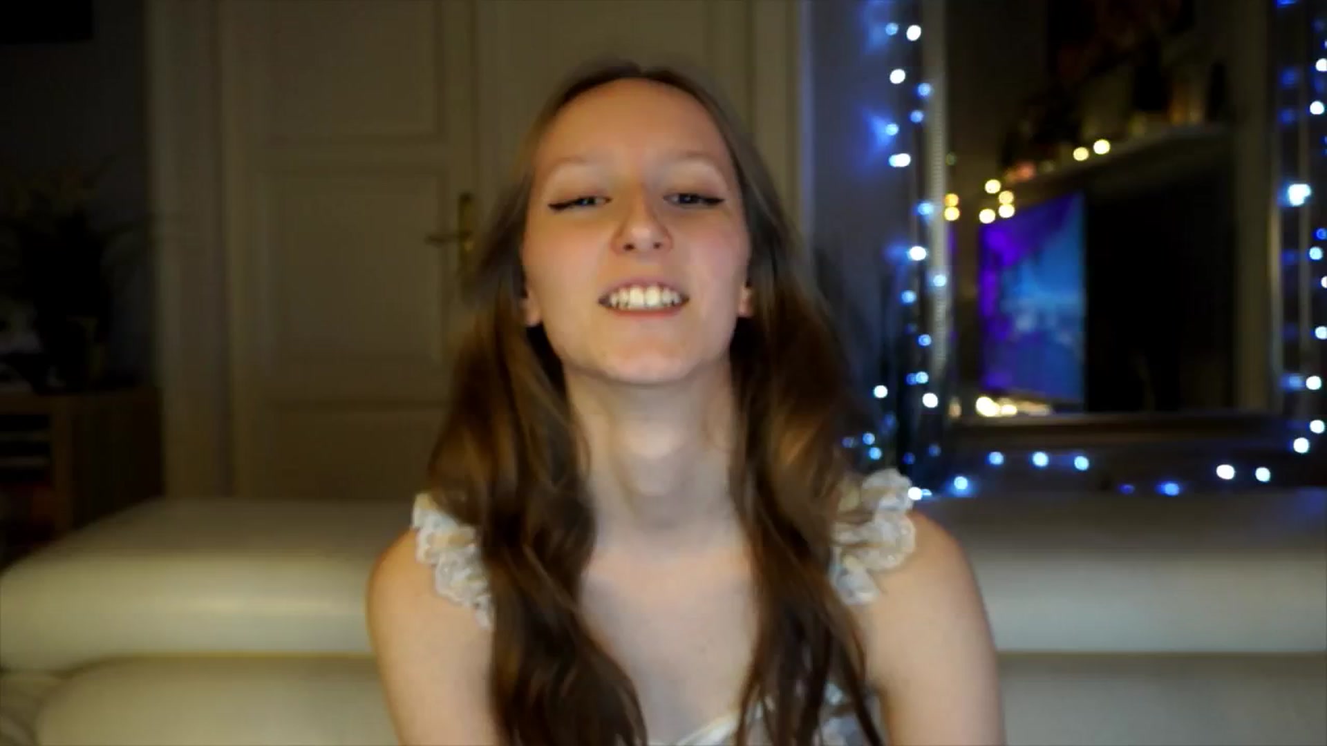 Gallery image thumbnail from Sw33t_g1rl's myfreecams stream on, 03/18/2026, 19:00 image 19 of 20