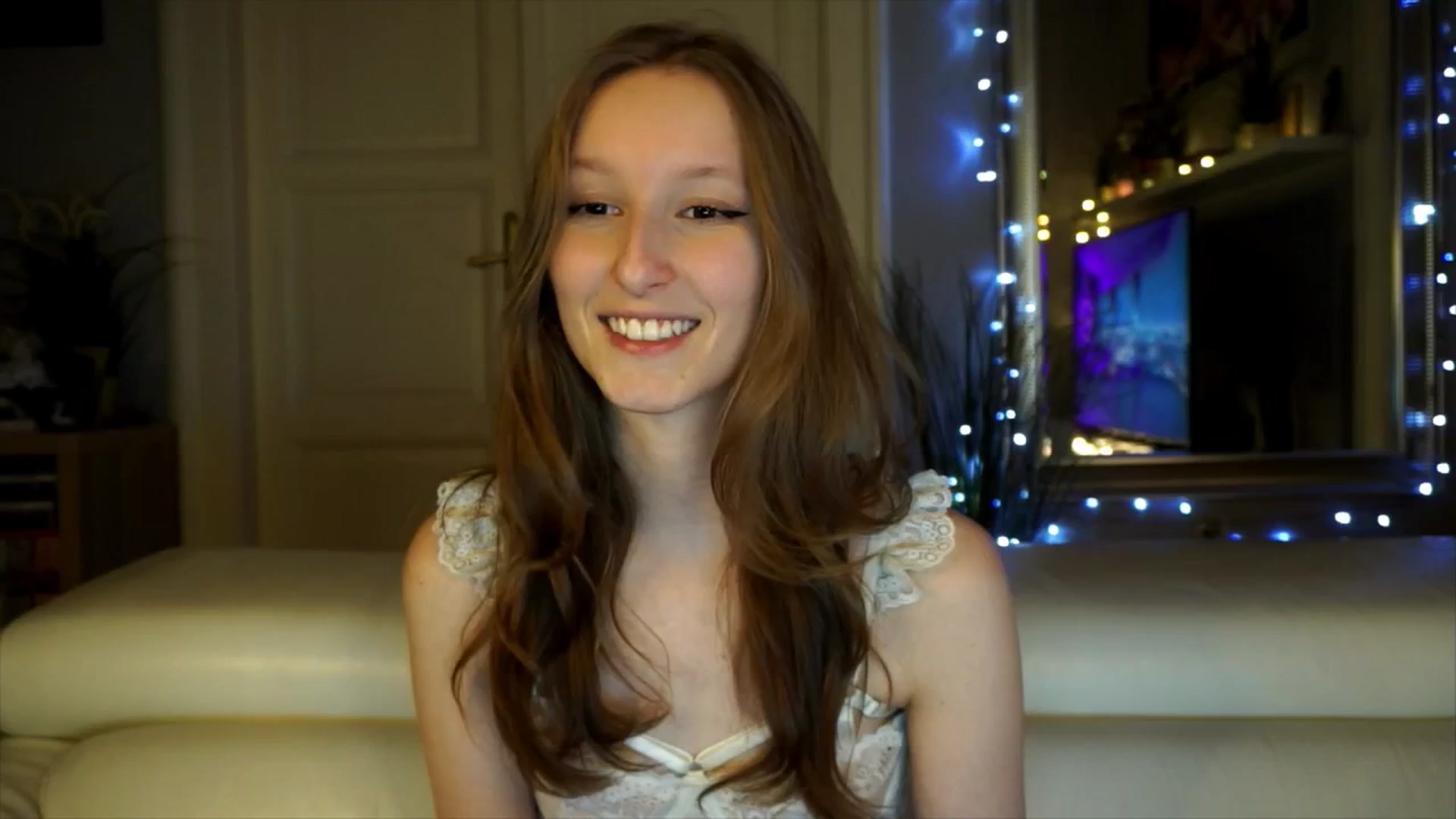 Gallery image thumbnail from Sw33t_g1rl's myfreecams stream on, 03/18/2026, 19:00 image 12 of 20