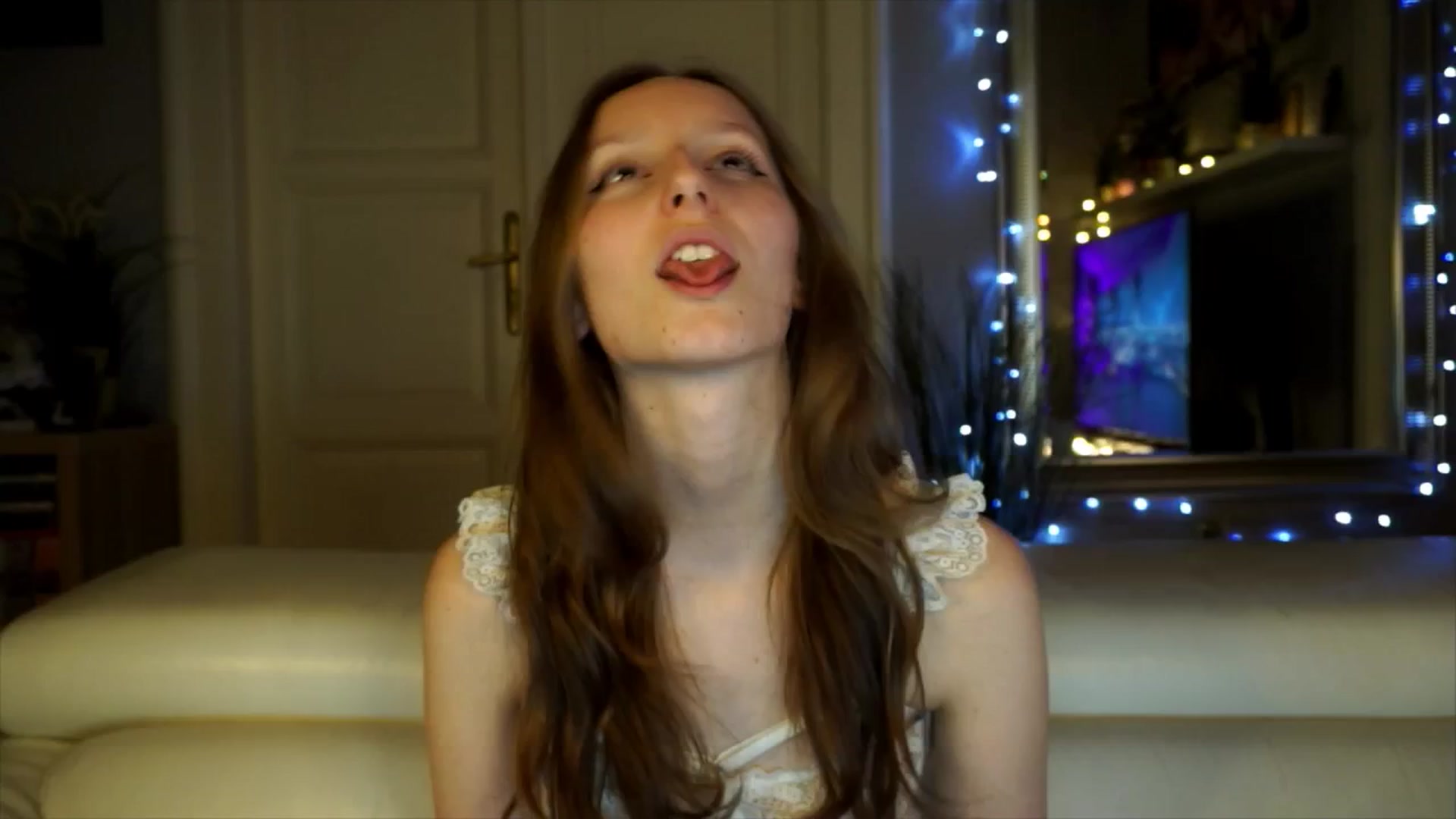 Gallery image thumbnail from Sw33t_g1rl's myfreecams stream on, 03/18/2026, 19:00 image 16 of 20