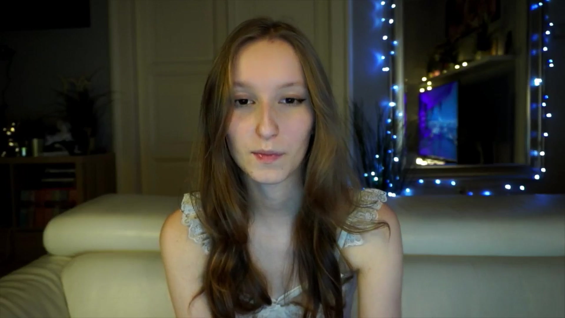 Gallery image thumbnail from Sw33t_g1rl's myfreecams stream on, 03/18/2026, 20:34 image 10 of 20