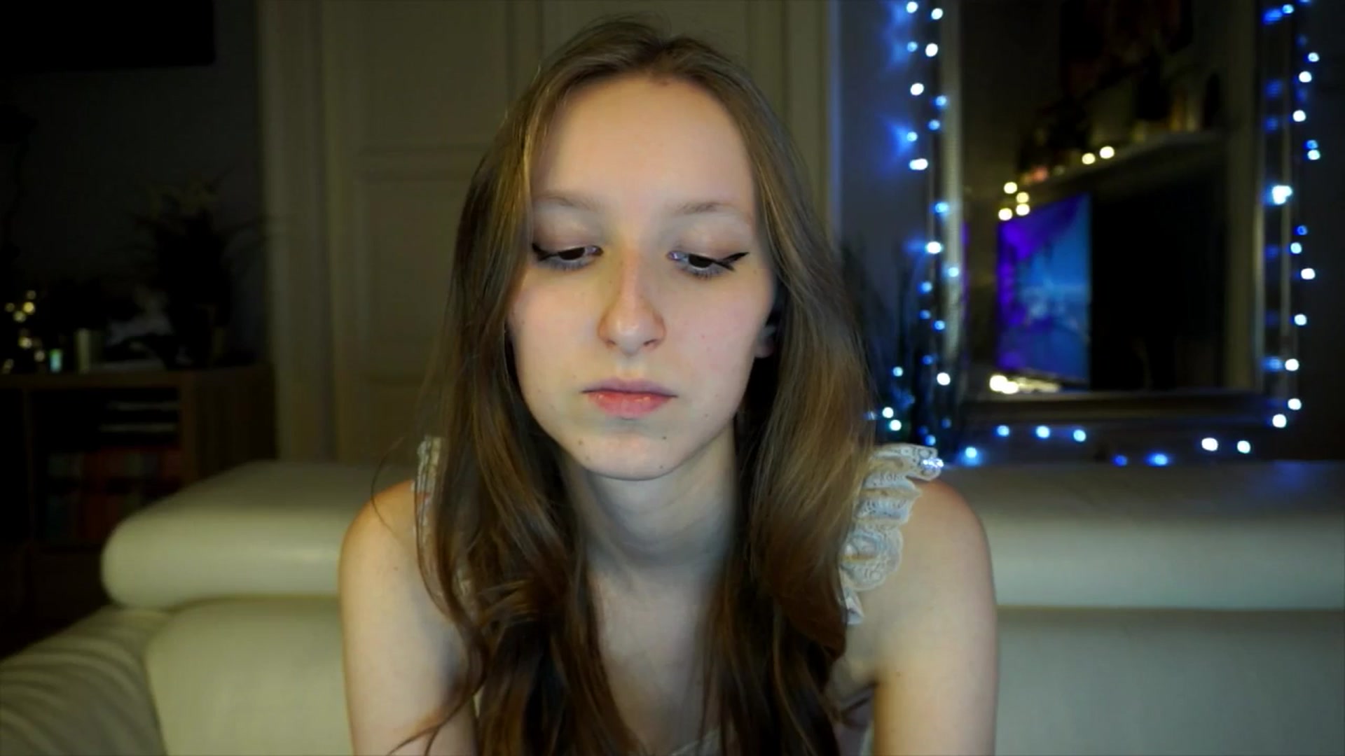 Gallery image thumbnail from Sw33t_g1rl's myfreecams stream on, 03/18/2026, 20:34 image 8 of 20