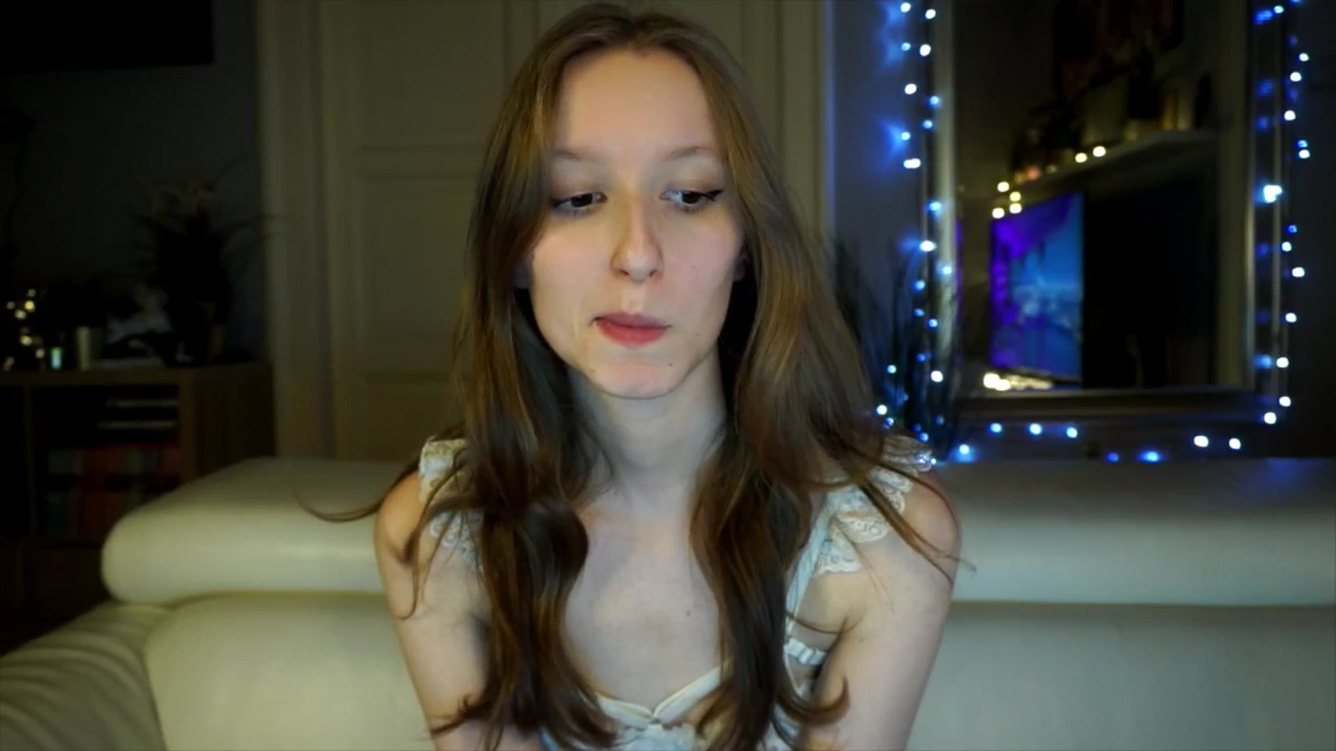 Gallery image thumbnail from Sw33t_g1rl's myfreecams stream on, 03/18/2026, 20:34 image 5 of 20
