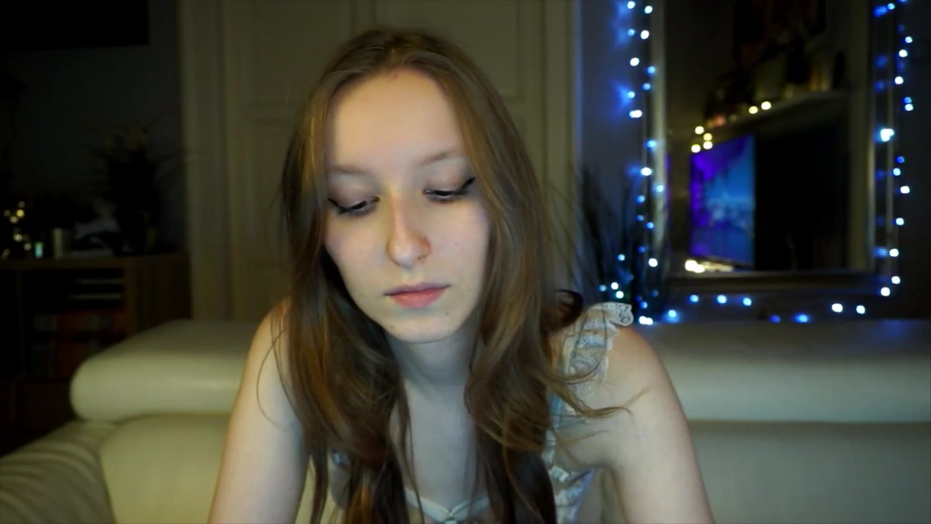 Gallery image thumbnail from Sw33t_g1rl's myfreecams stream on, 03/18/2026, 20:34 image 12 of 20