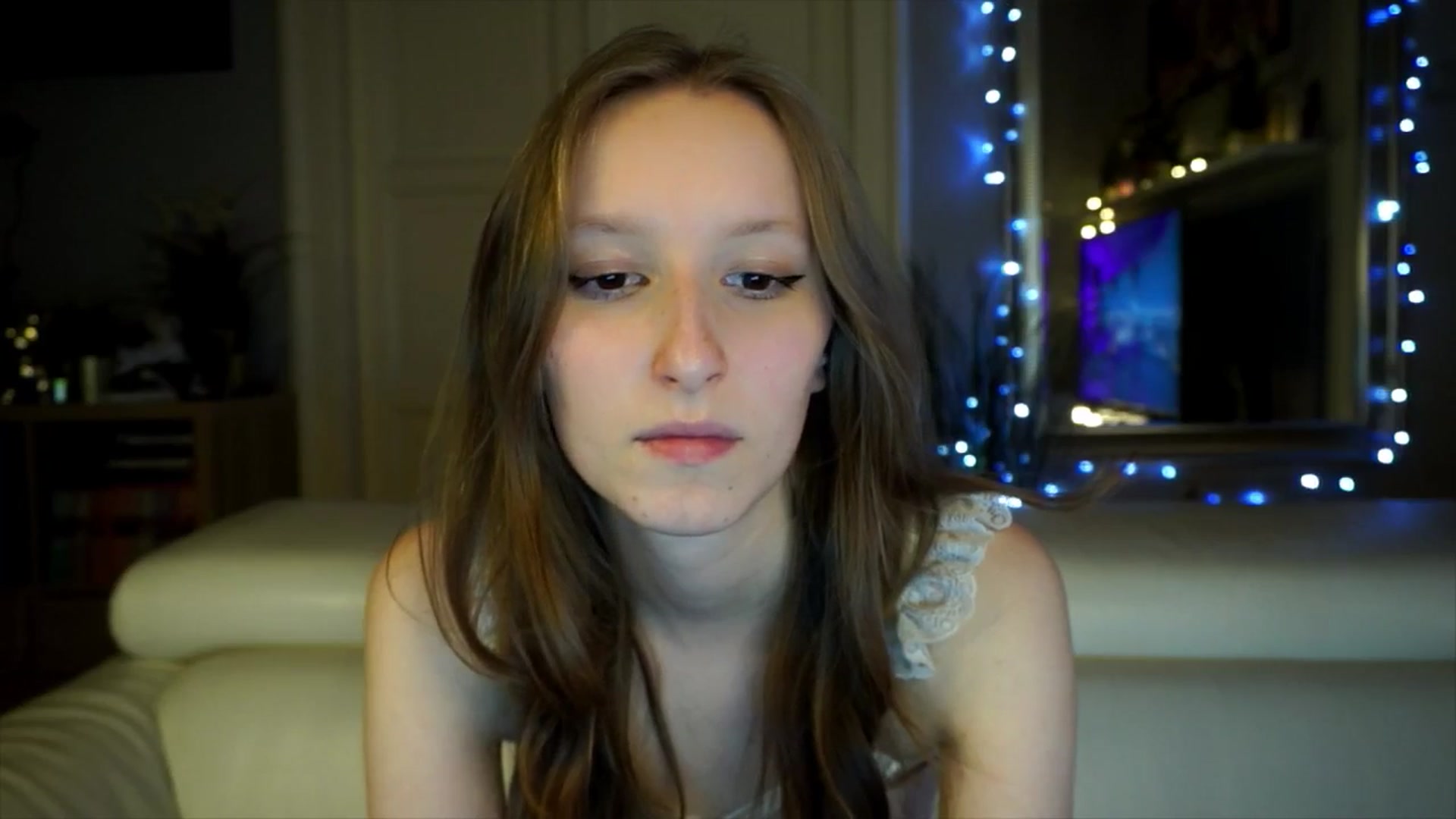 Gallery image thumbnail from Sw33t_g1rl's myfreecams stream on, 03/18/2026, 20:34 image 9 of 20