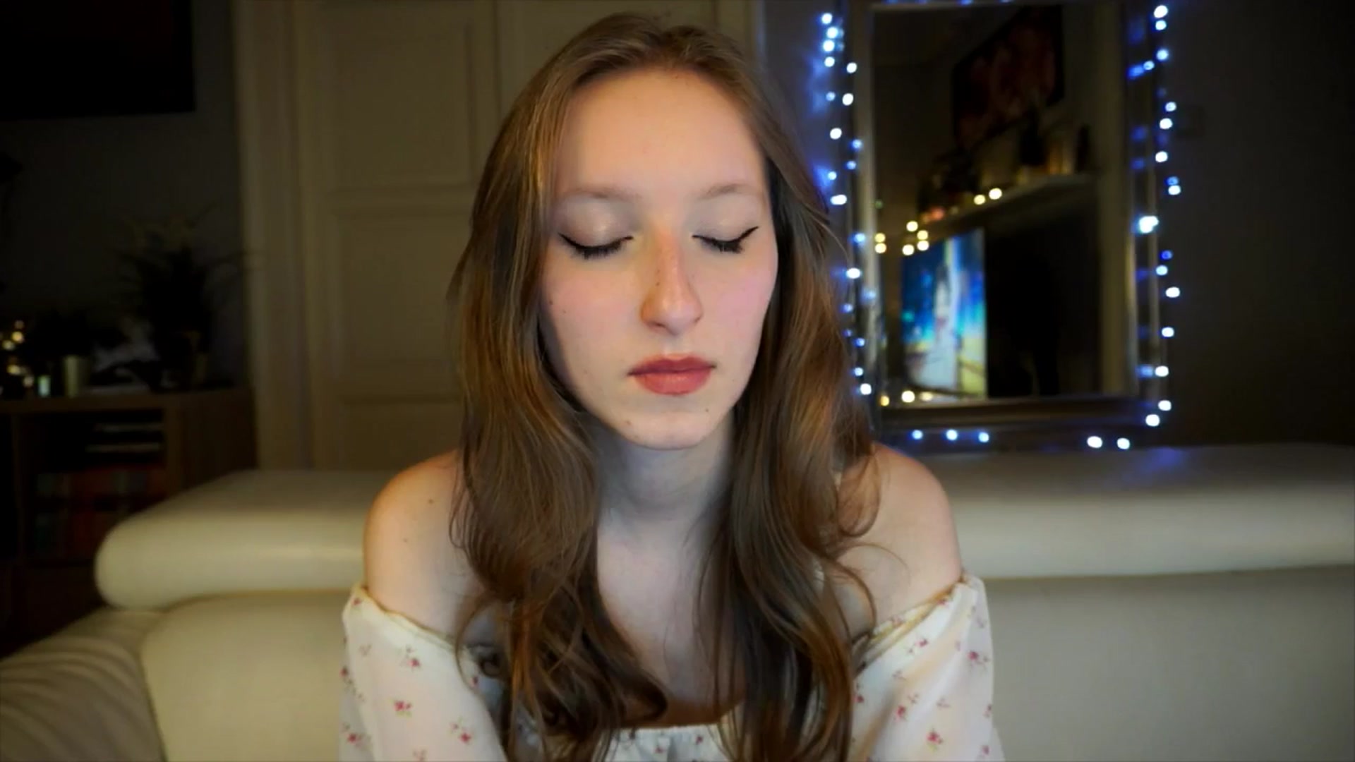 Gallery image thumbnail from Sw33t_g1rl's myfreecams stream on, 03/19/2026, 21:12 image 2 of 20