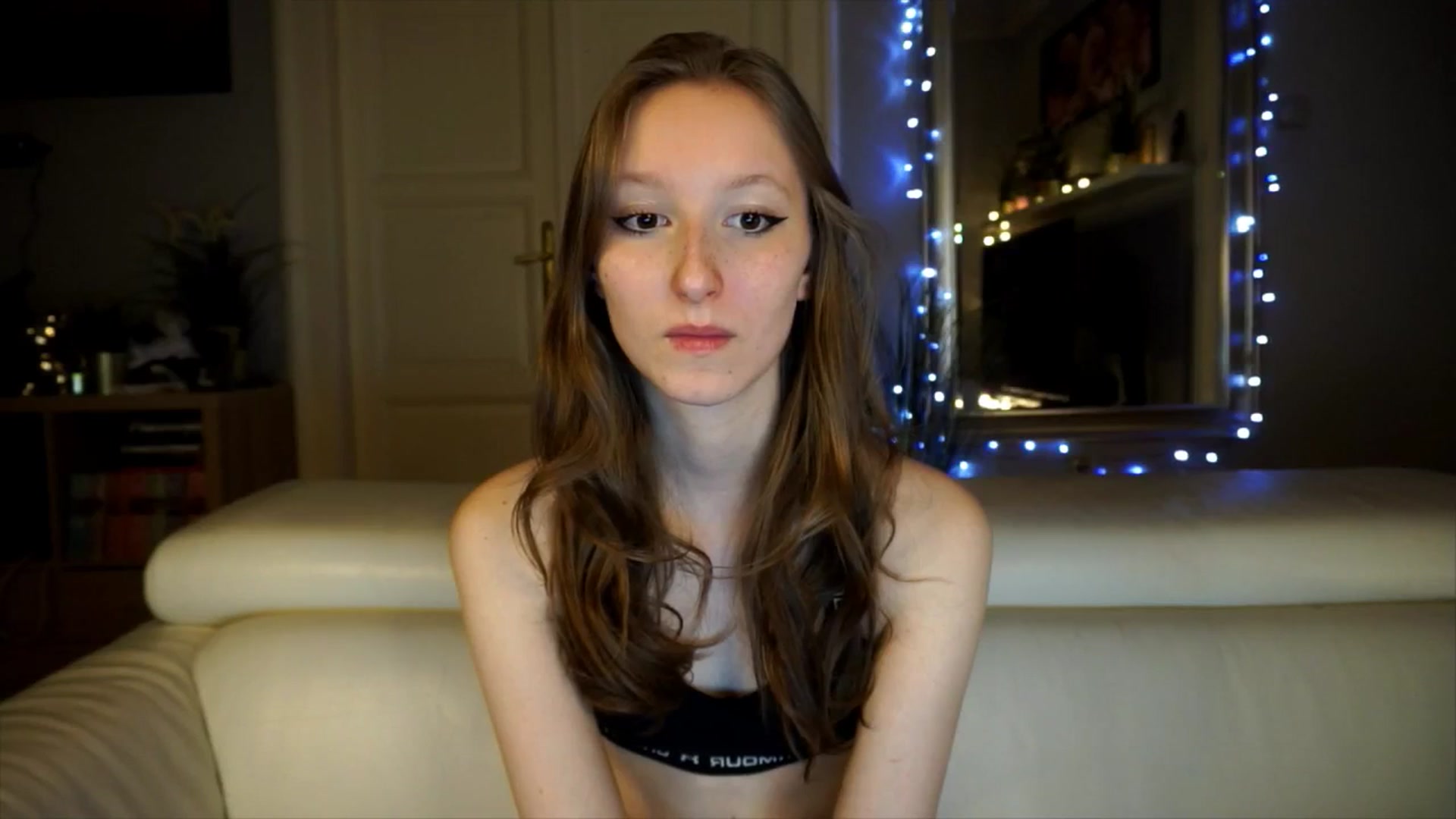 Gallery image thumbnail from Sw33t_g1rl's myfreecams stream on, 03/21/2026, 17:11 image 5 of 20