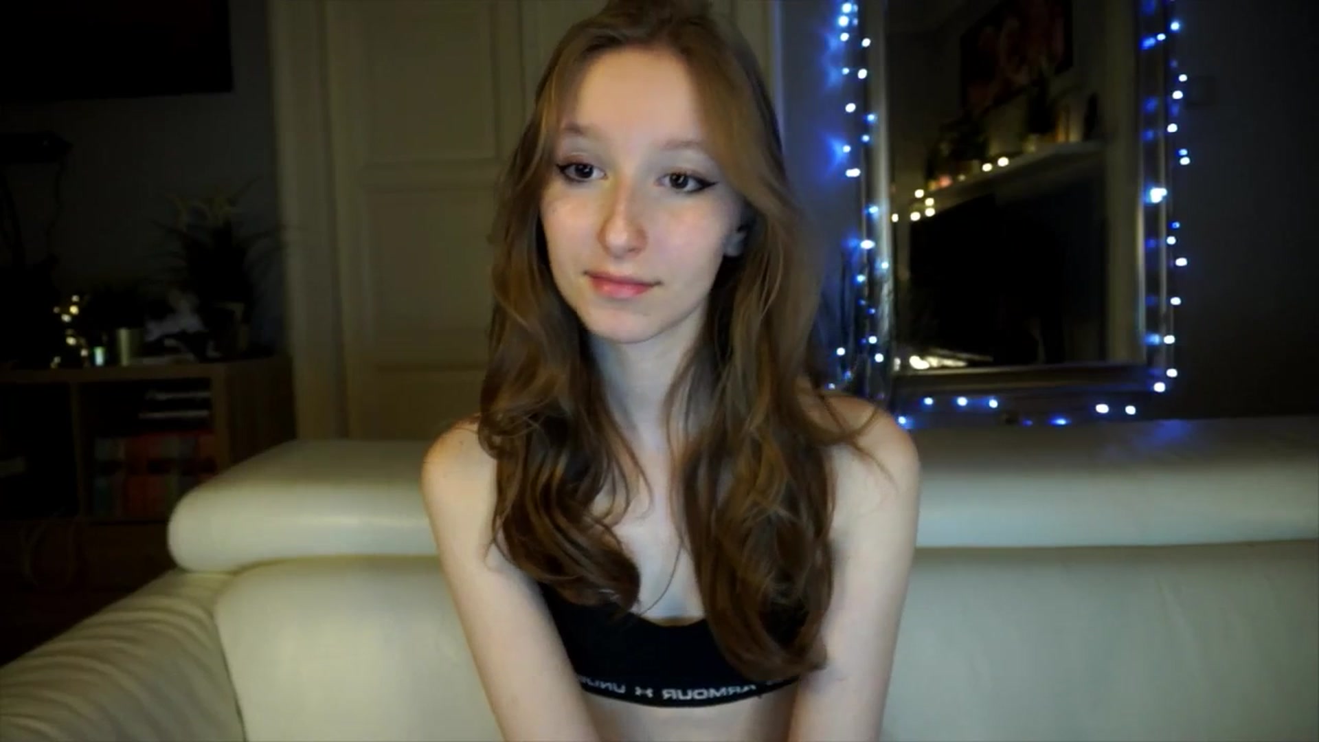 Gallery image thumbnail from Sw33t_g1rl's myfreecams stream on, 03/21/2026, 17:11 image 11 of 20