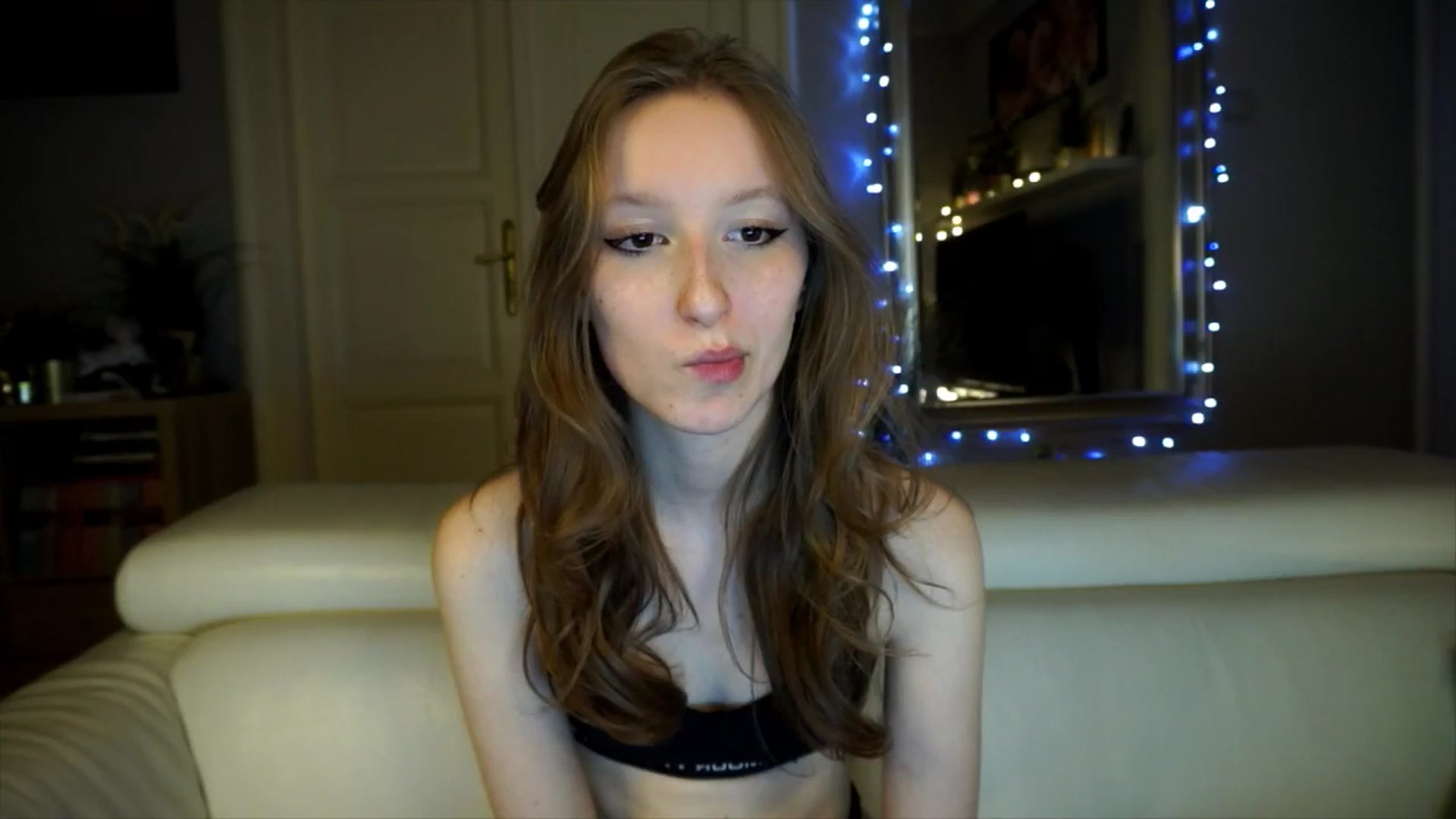 Gallery image thumbnail from Sw33t_g1rl's myfreecams stream on, 03/21/2026, 17:11 image 13 of 20