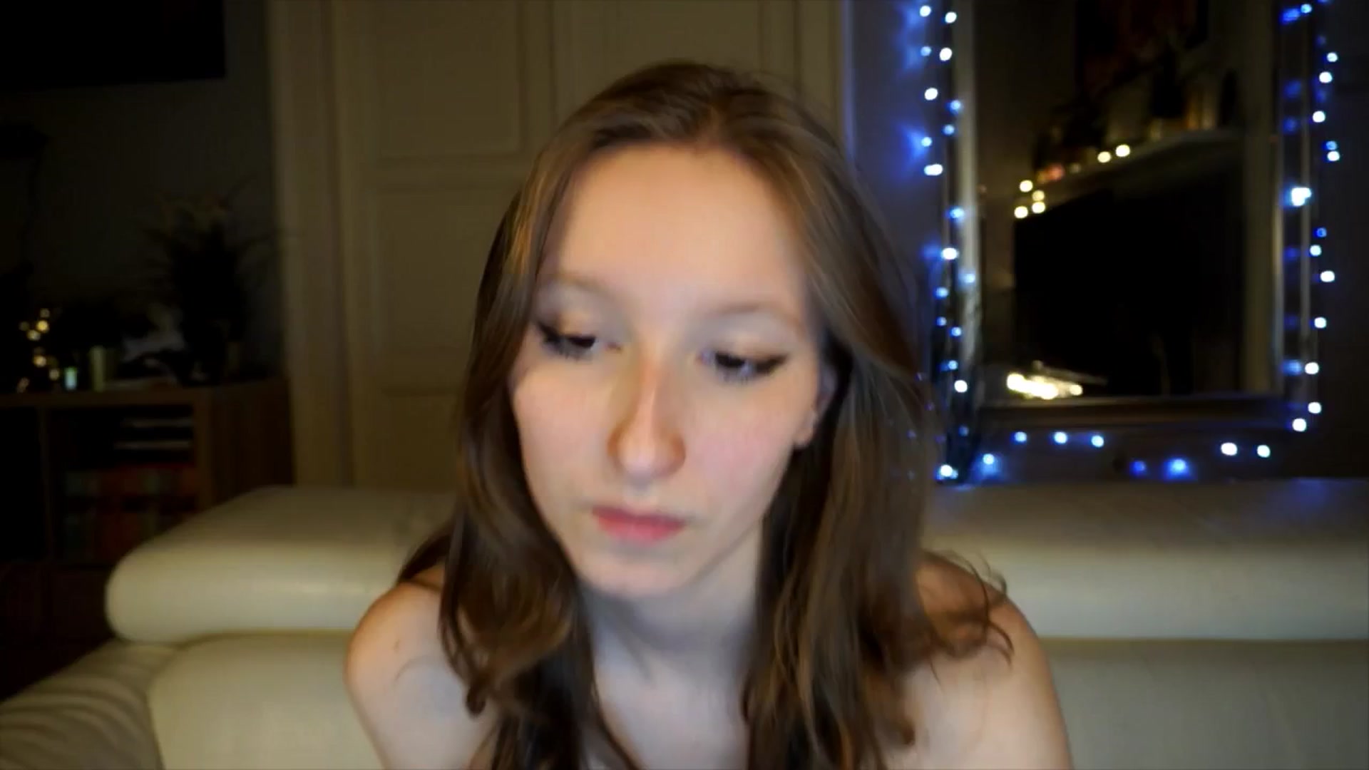 Gallery image thumbnail from Sw33t_g1rl's myfreecams stream on, 03/21/2026, 21:35 image 19 of 20
