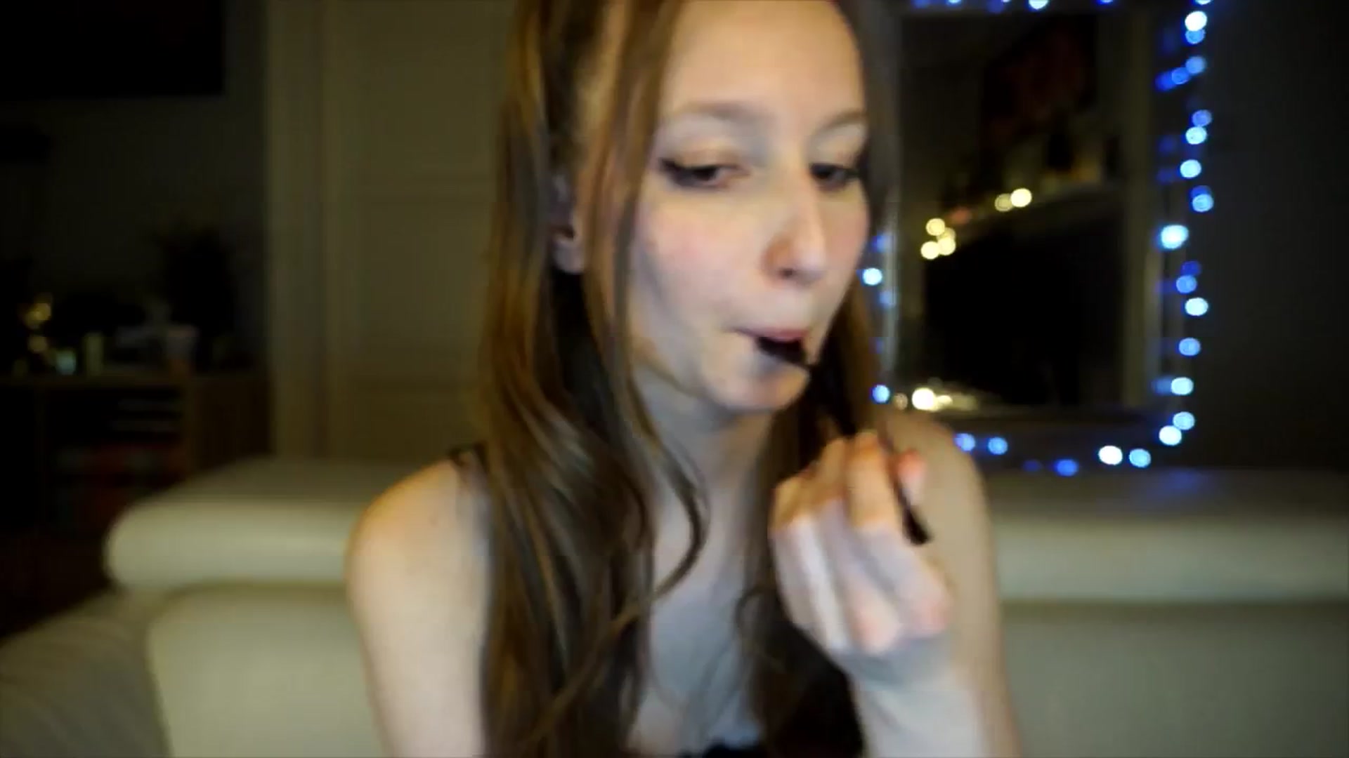 Gallery image thumbnail from Sw33t_g1rl's myfreecams stream on, 03/22/2026, 22:04 image 9 of 20