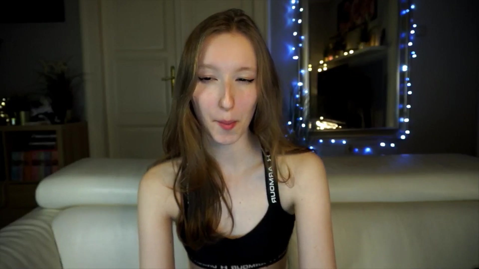 Gallery image thumbnail from Sw33t_g1rl's myfreecams stream on, 03/23/2026, 19:35 image 12 of 20