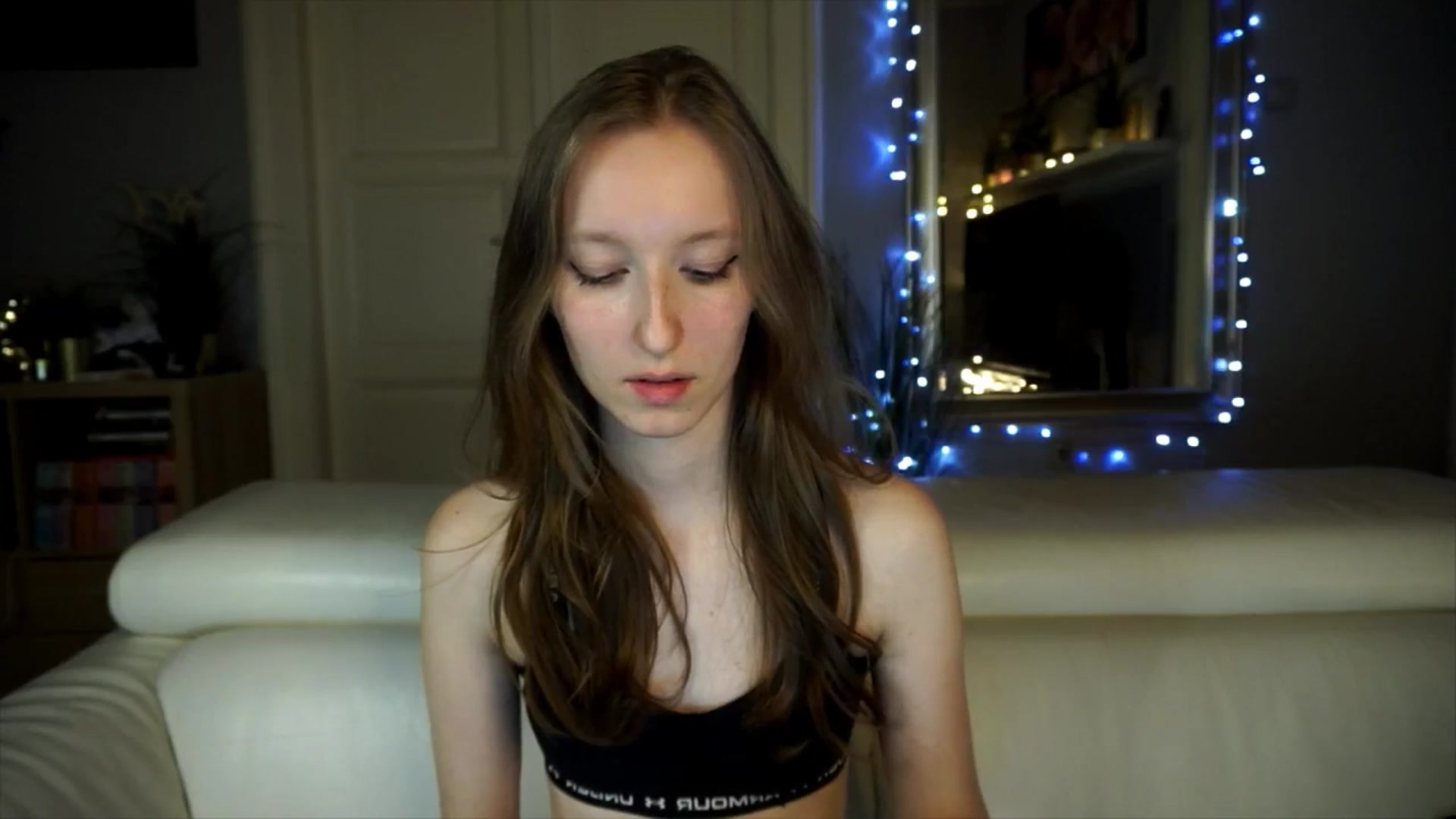 Gallery image thumbnail from Sw33t_g1rl's myfreecams stream on, 03/23/2026, 19:35 image 11 of 20