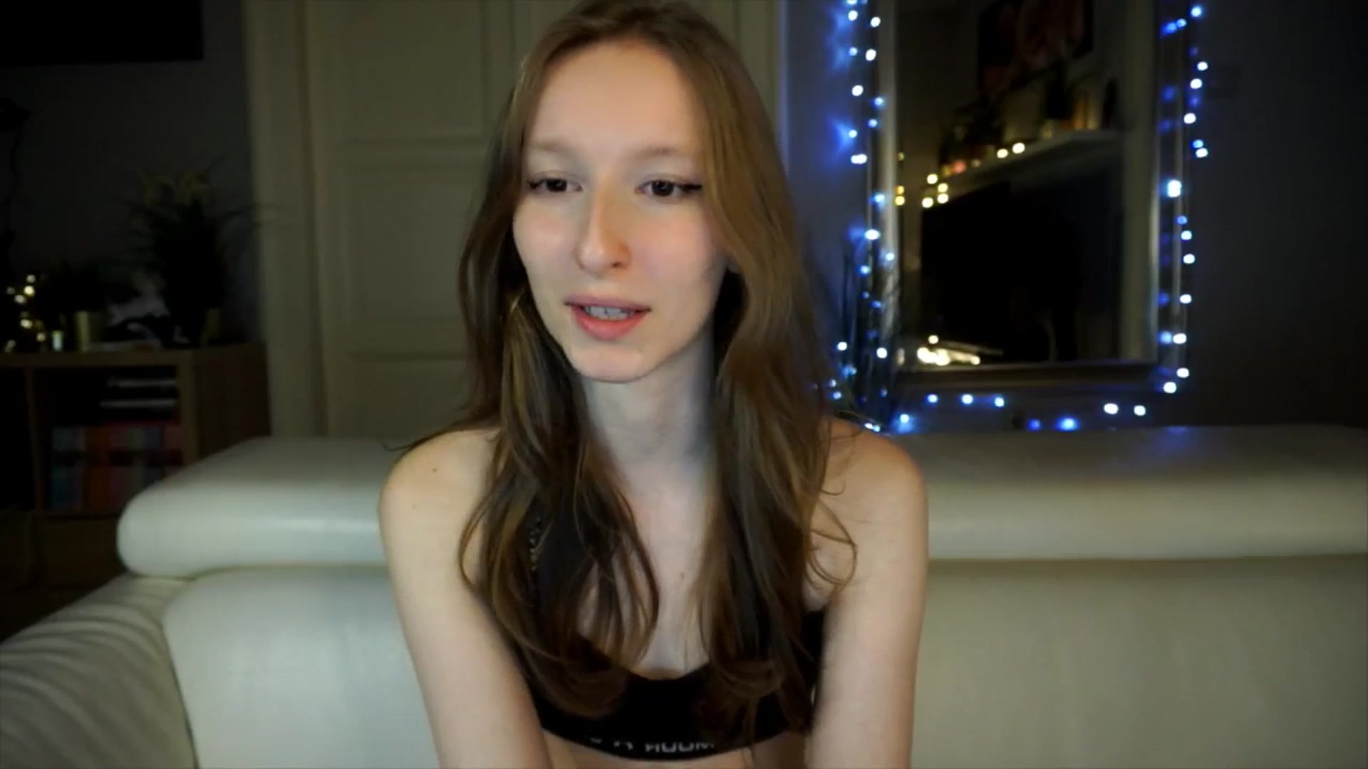 Gallery image thumbnail from Sw33t_g1rl's myfreecams stream on, 03/23/2026, 19:35 image 2 of 20