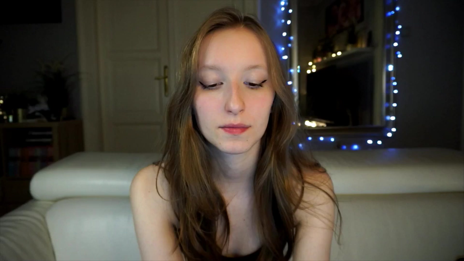 Gallery image thumbnail from Sw33t_g1rl's myfreecams stream on, 03/23/2026, 22:51 image 12 of 20